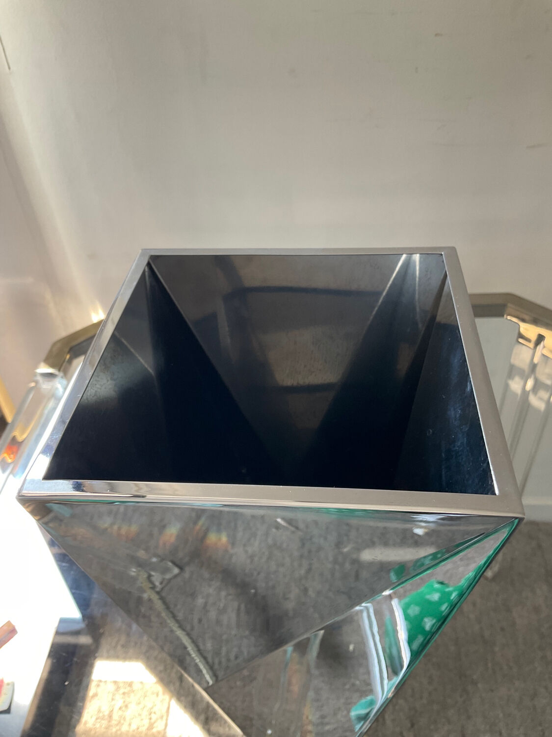 Decorative stainless steel vase