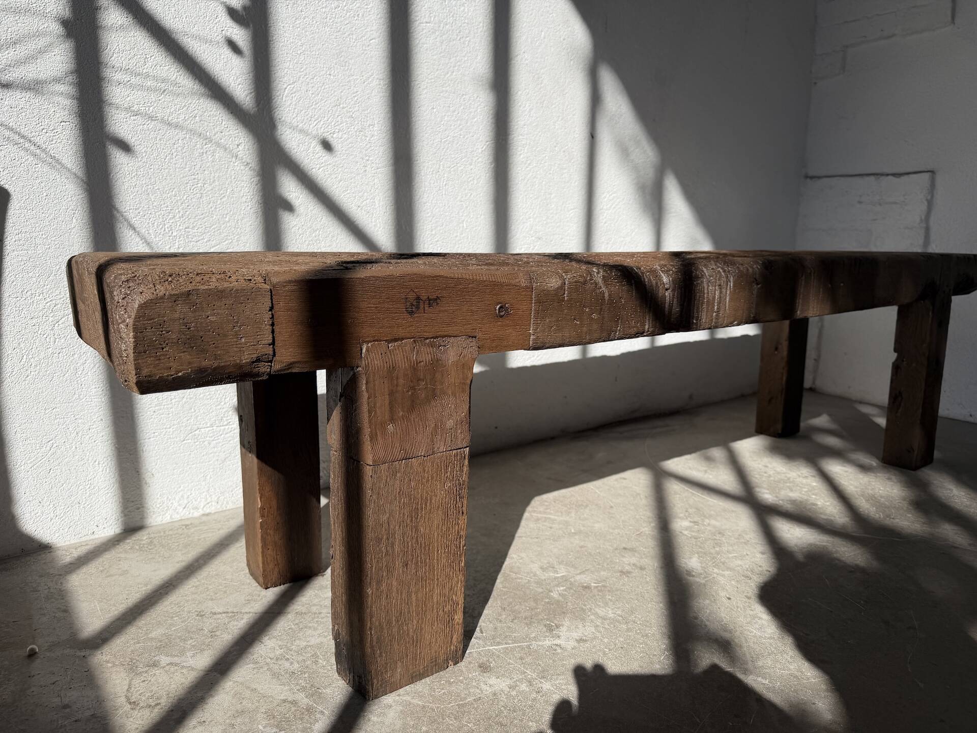 Brutalist Oak Bench – Unique Piece, 20th Century Folk Art