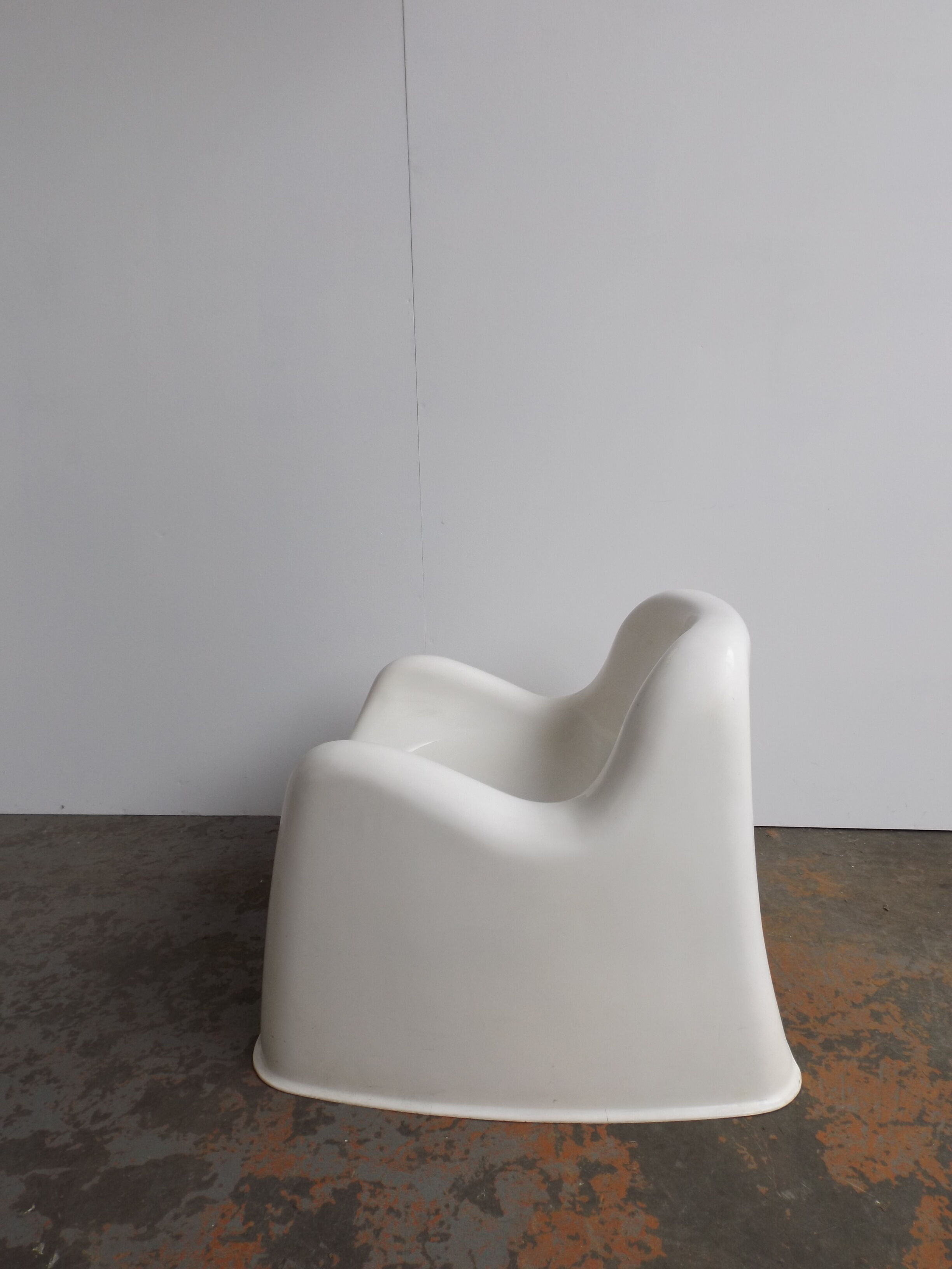 Toga armchair by Sergio Mazza