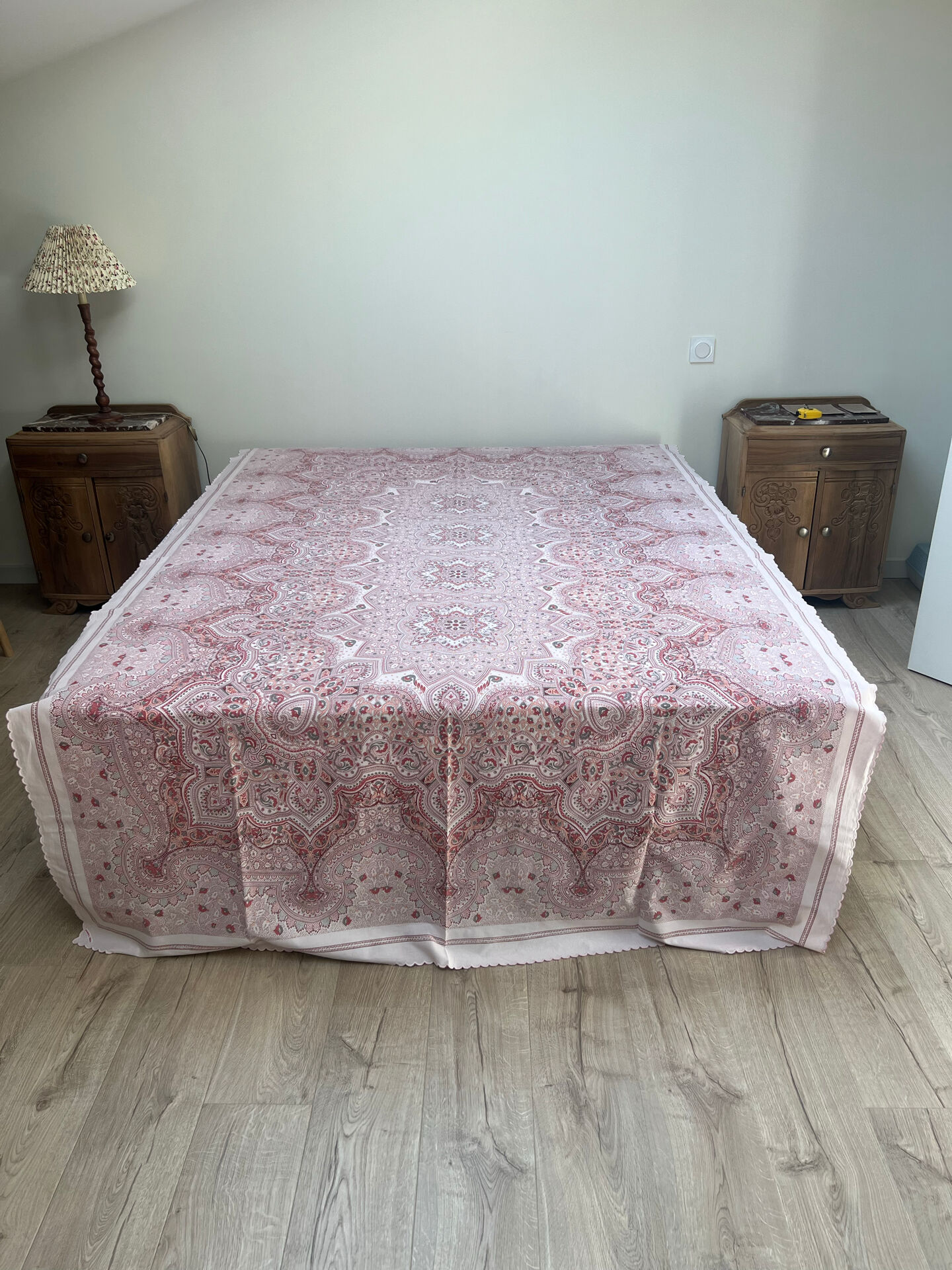 Vintage rectangular XL tablecloth