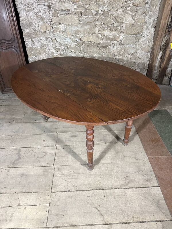 Ancienne table à volets ovale