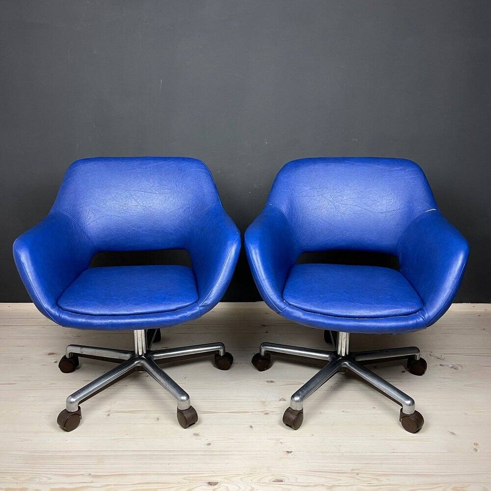 Set of mid-century office chairs by Stol Kamnik, Yugoslavia, 1980s Set of 2