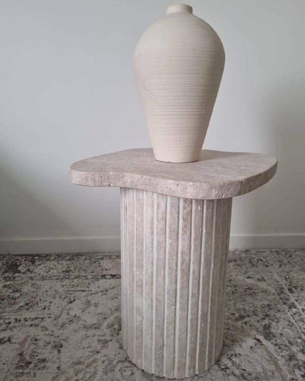 Table d’appoint Alpha irrégulière - Travertin Naturel