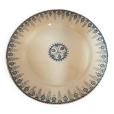 Sarreguemines and Digoin plate on pedestal