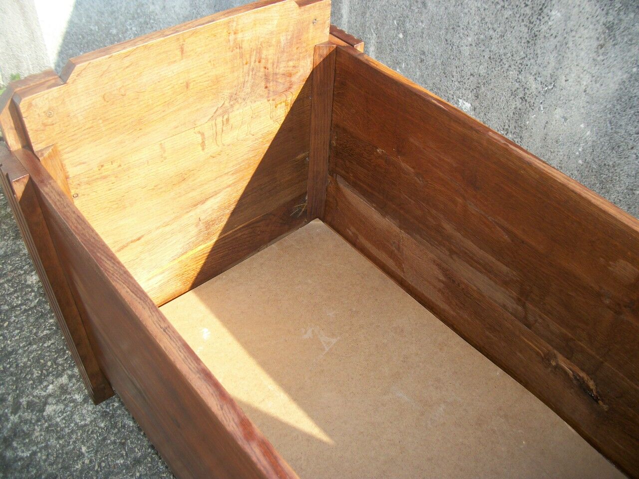 Art deco children's bed