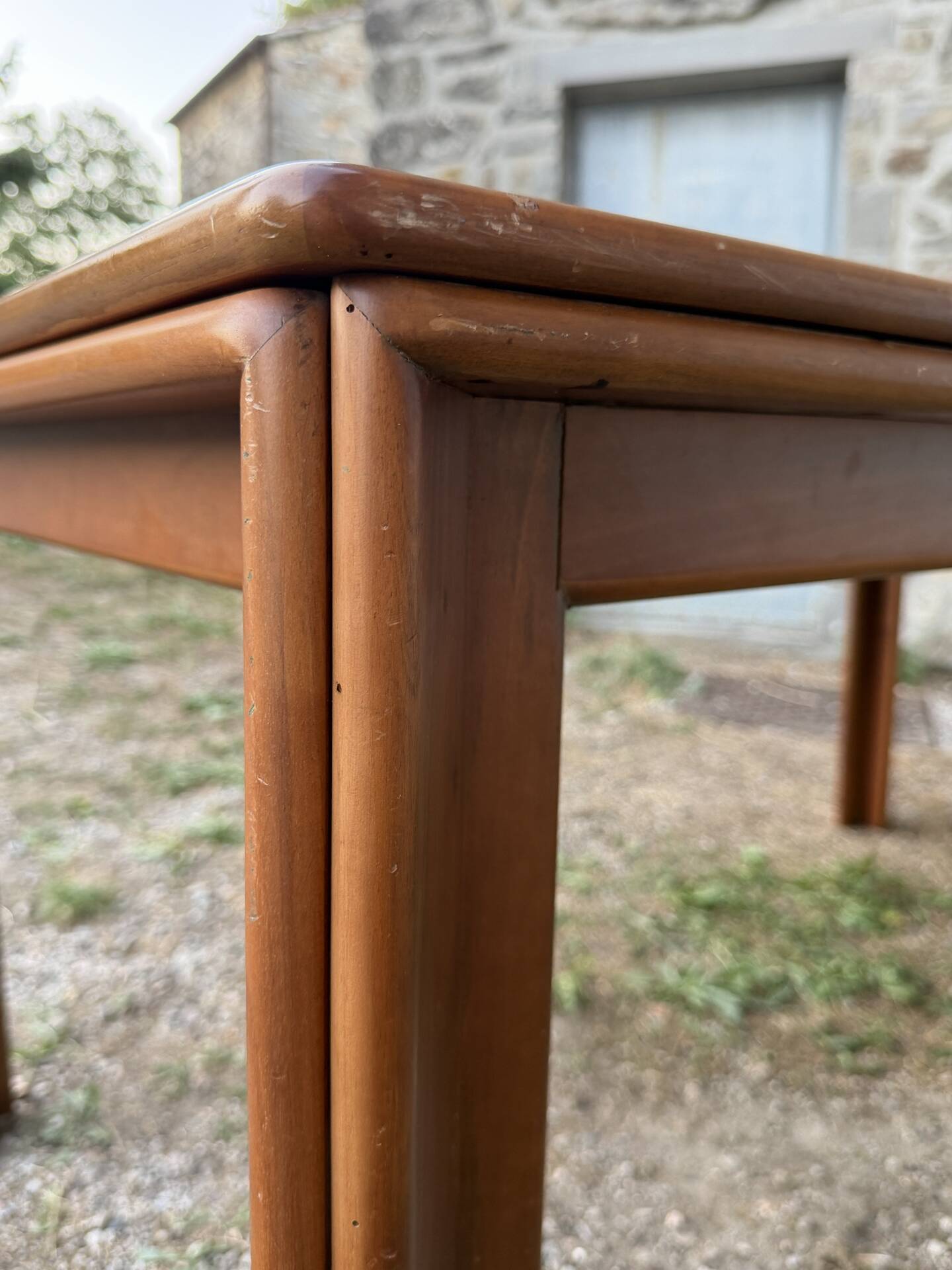 Extendable dining table Mou, Afra and Tobia Scarpa, Molteni, 1970