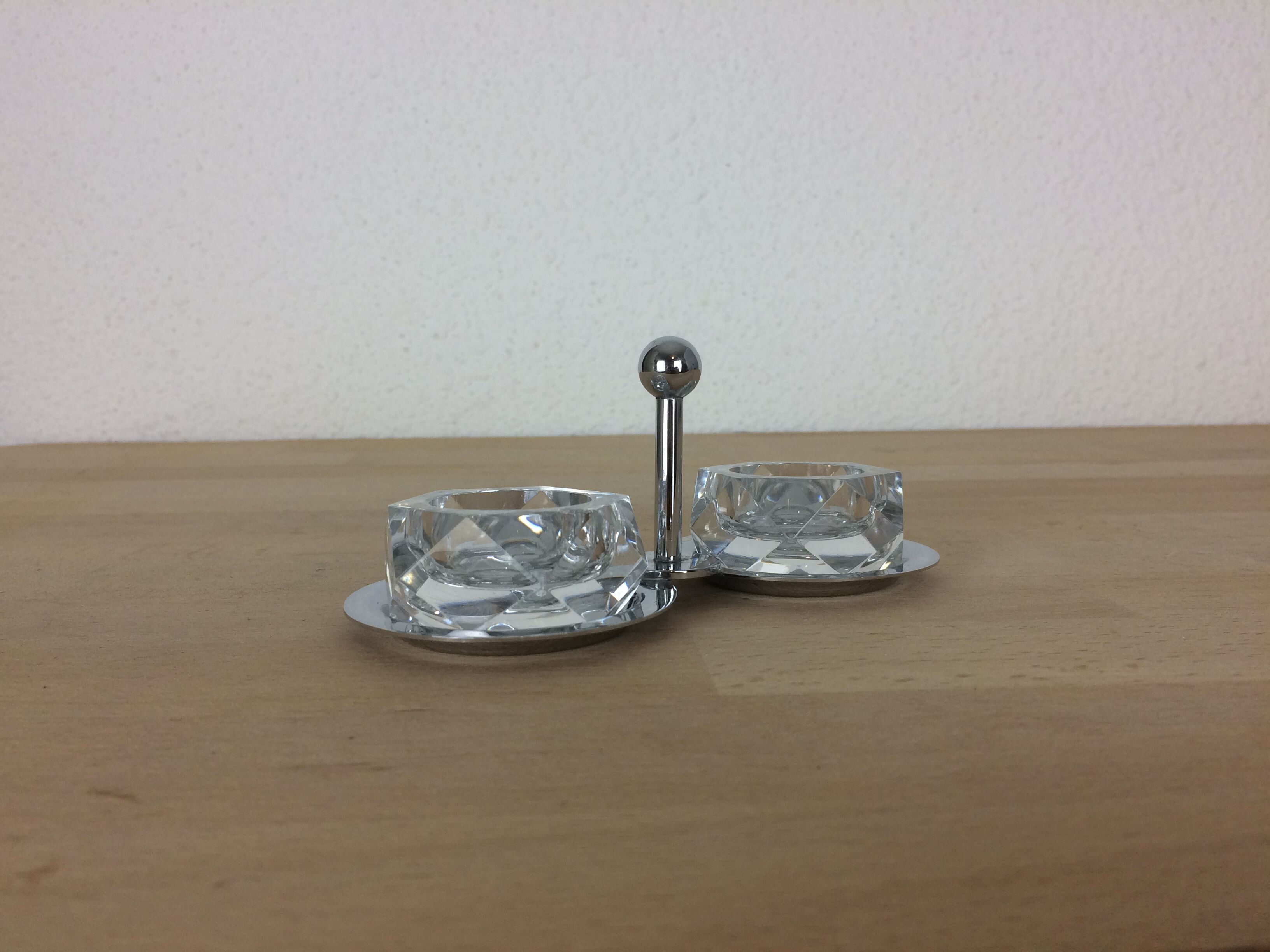 Baccarat pepper shaker, crystal