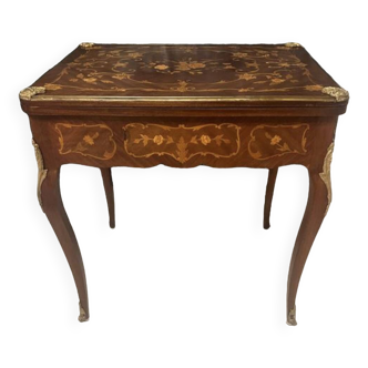 Table à jeux en marqueterie et bronze doré de style Louis XV, époque fin 19ème