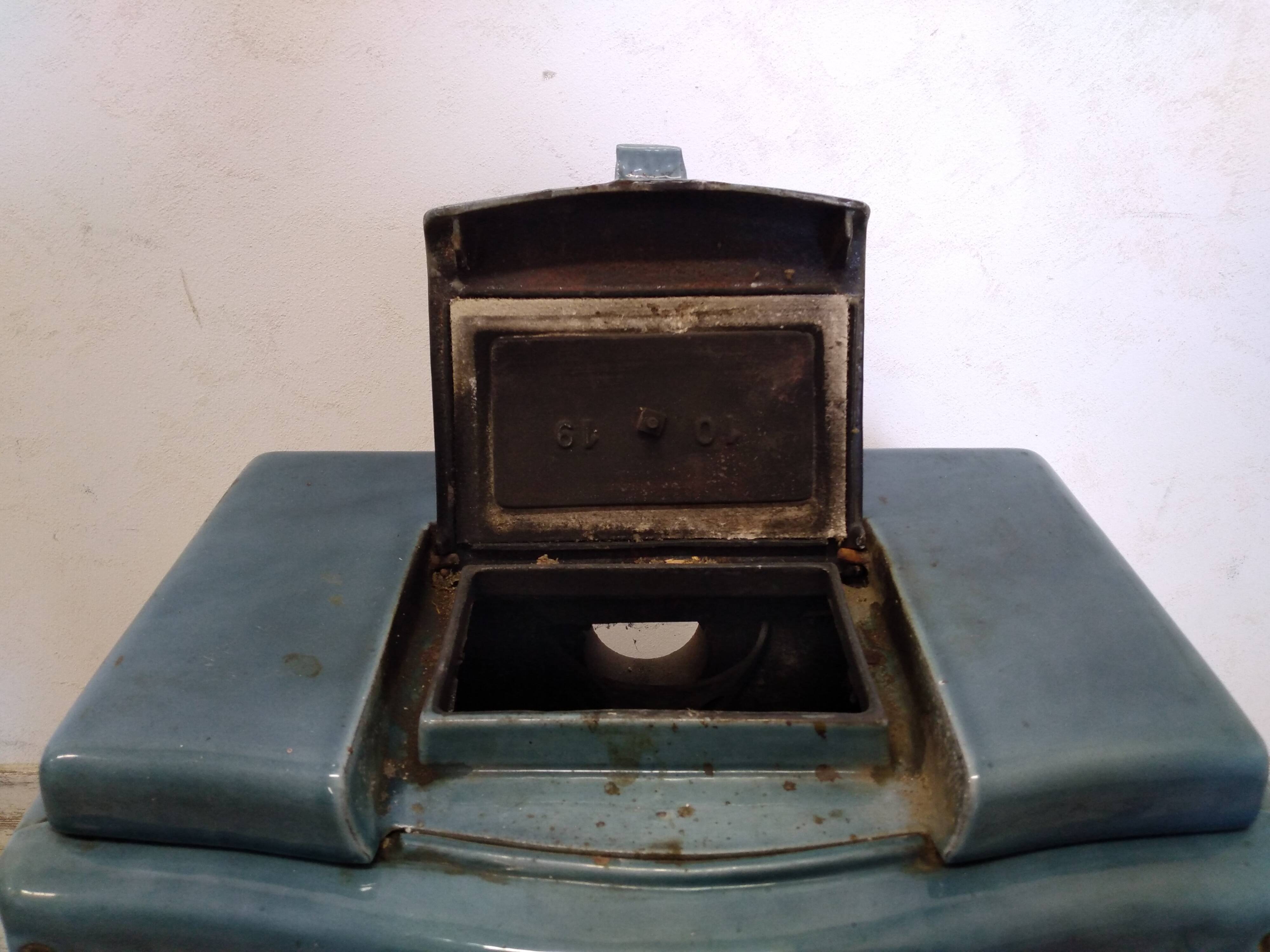 Poêle en fonte émaillée ancien bleu