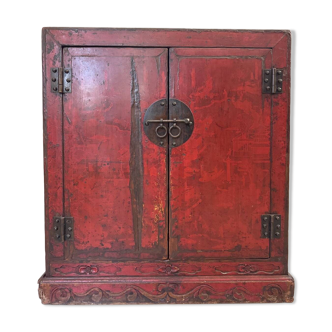 Red lacquered furniture from Shanxi Province (Northern China)