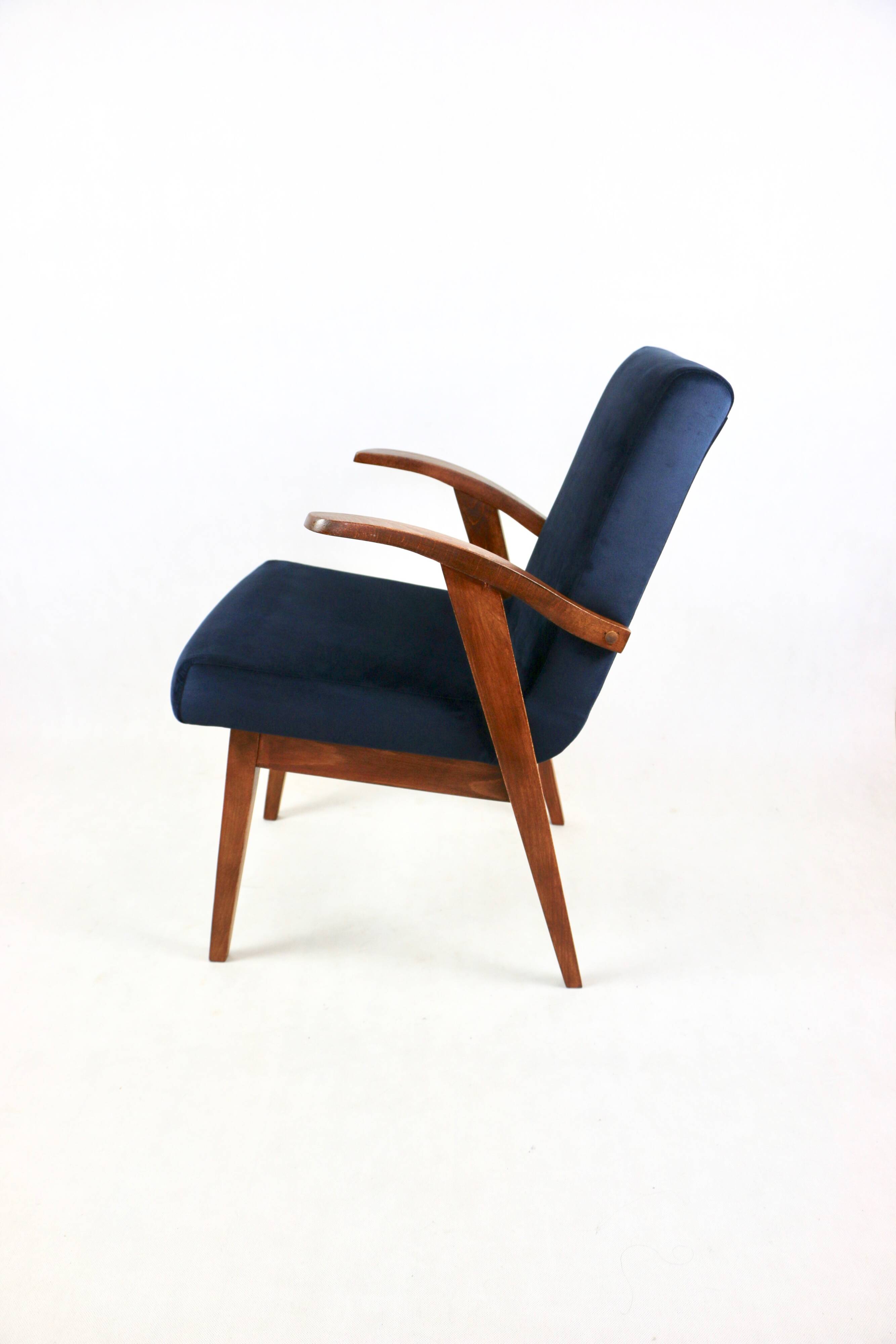 Vintage armchair 300-123, design by M. Puchała navy blue - set of 2 pieces