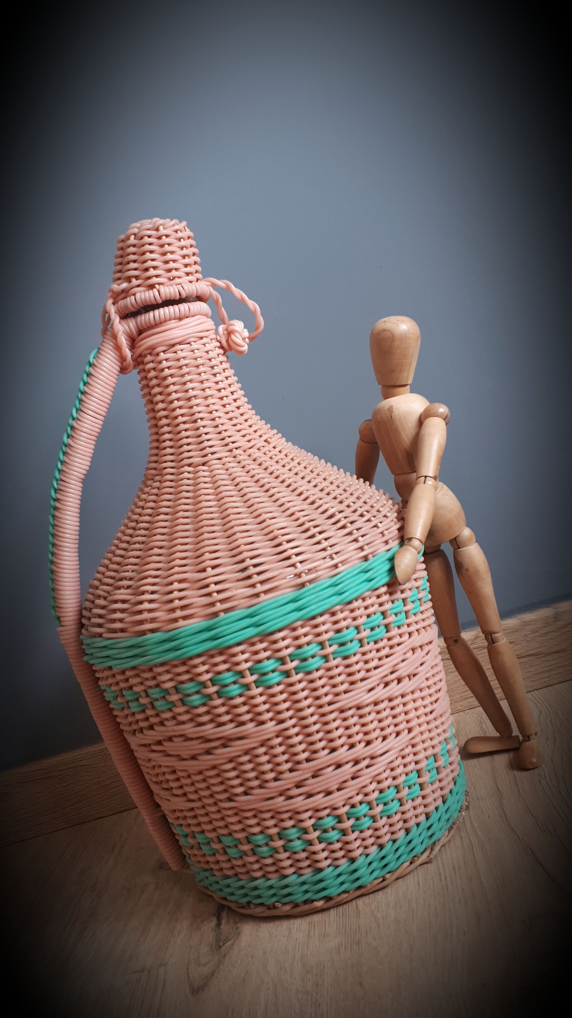 Bottle 6L scoubidou pink