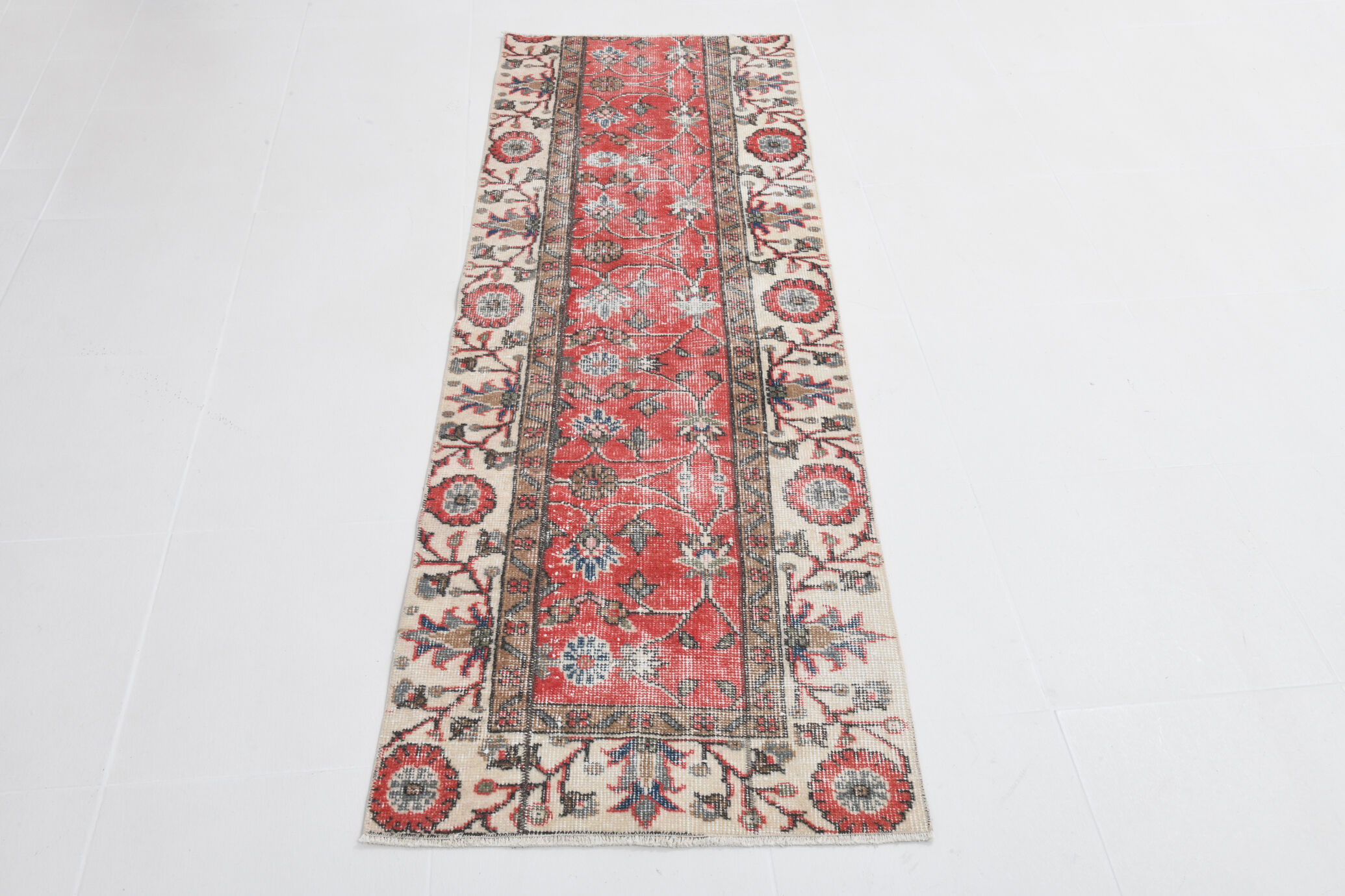 Vintage runner rug. 69x199cm