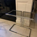 Bout de canapé en métal chromé et verre fumé