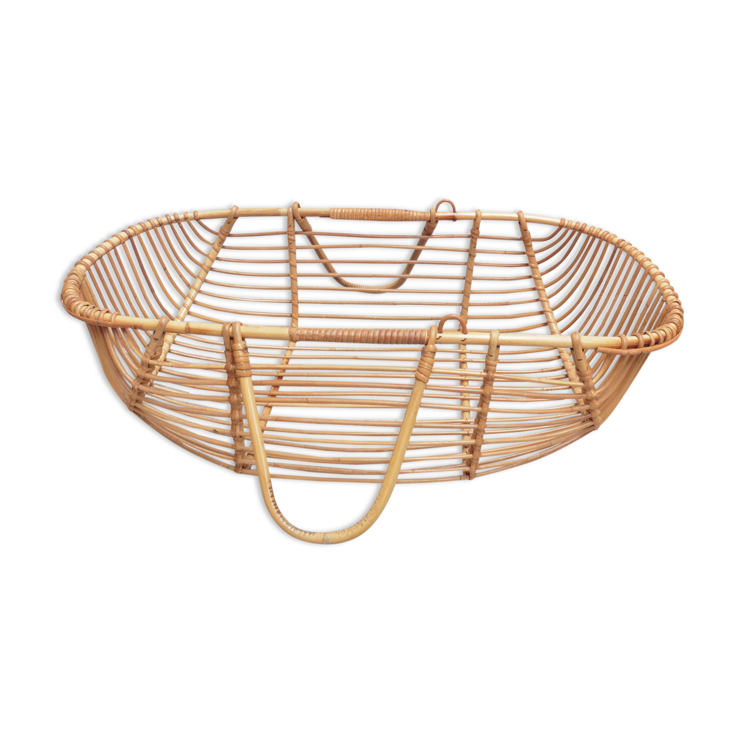 Rattan couffin