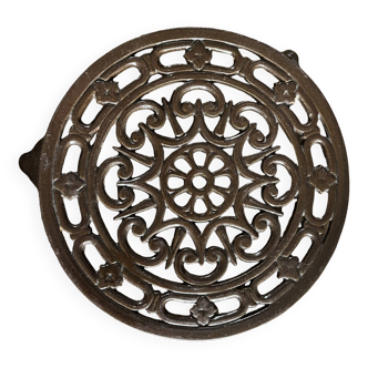 Decotec enameled cast iron trivet