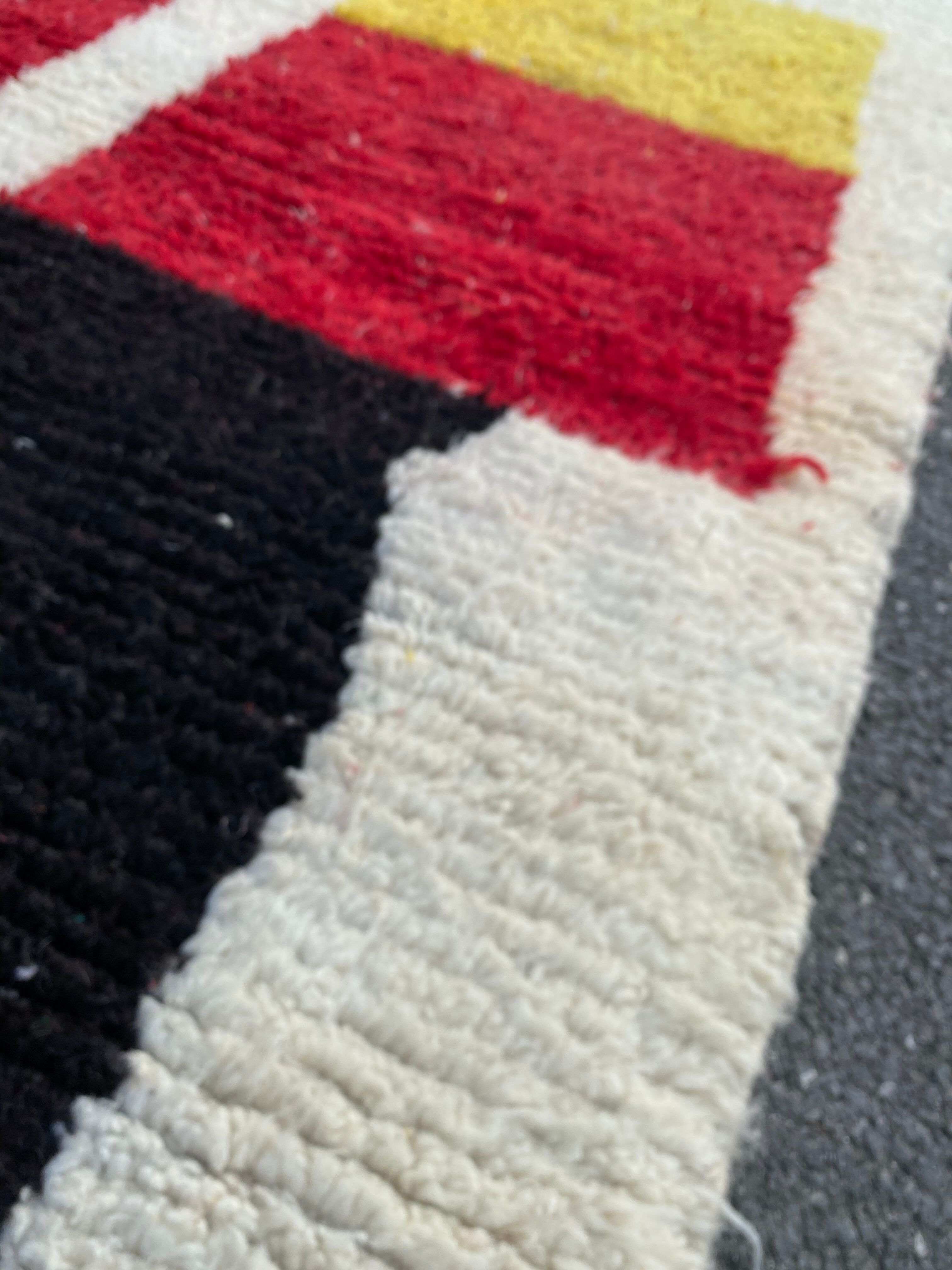 Azilal Berber carpet 150x245 cm