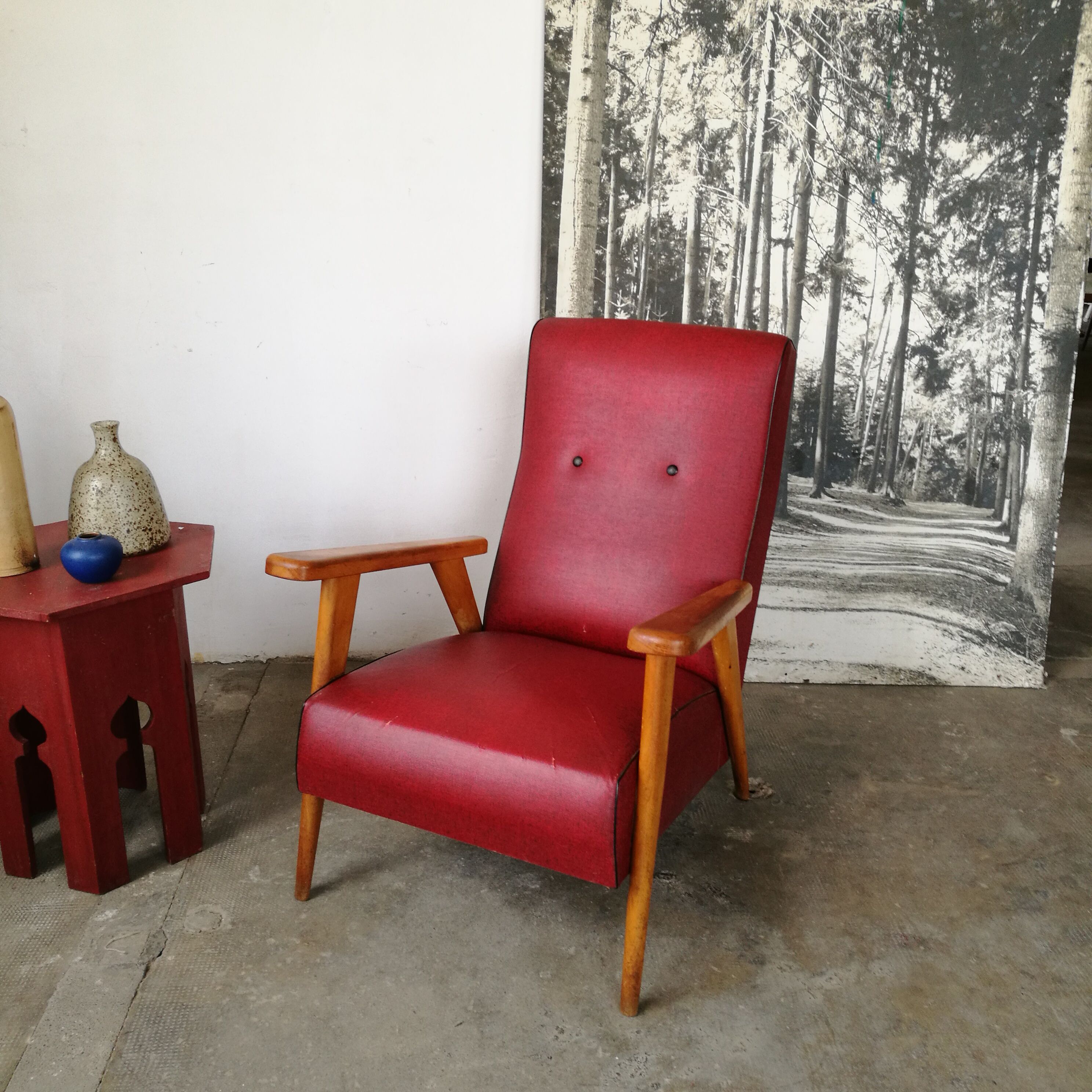 Vintage armchair base compass skaï red