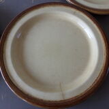 4 flat sandstone plates