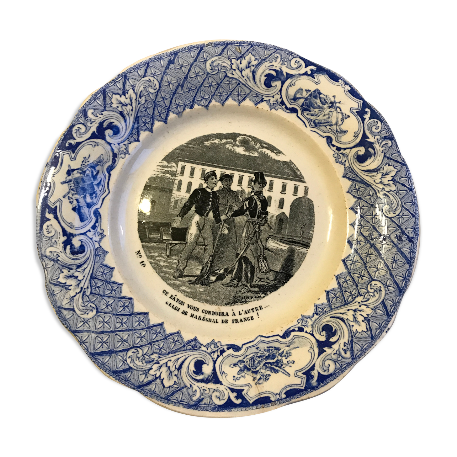 Assiette n10 Creil Montereau XIXe