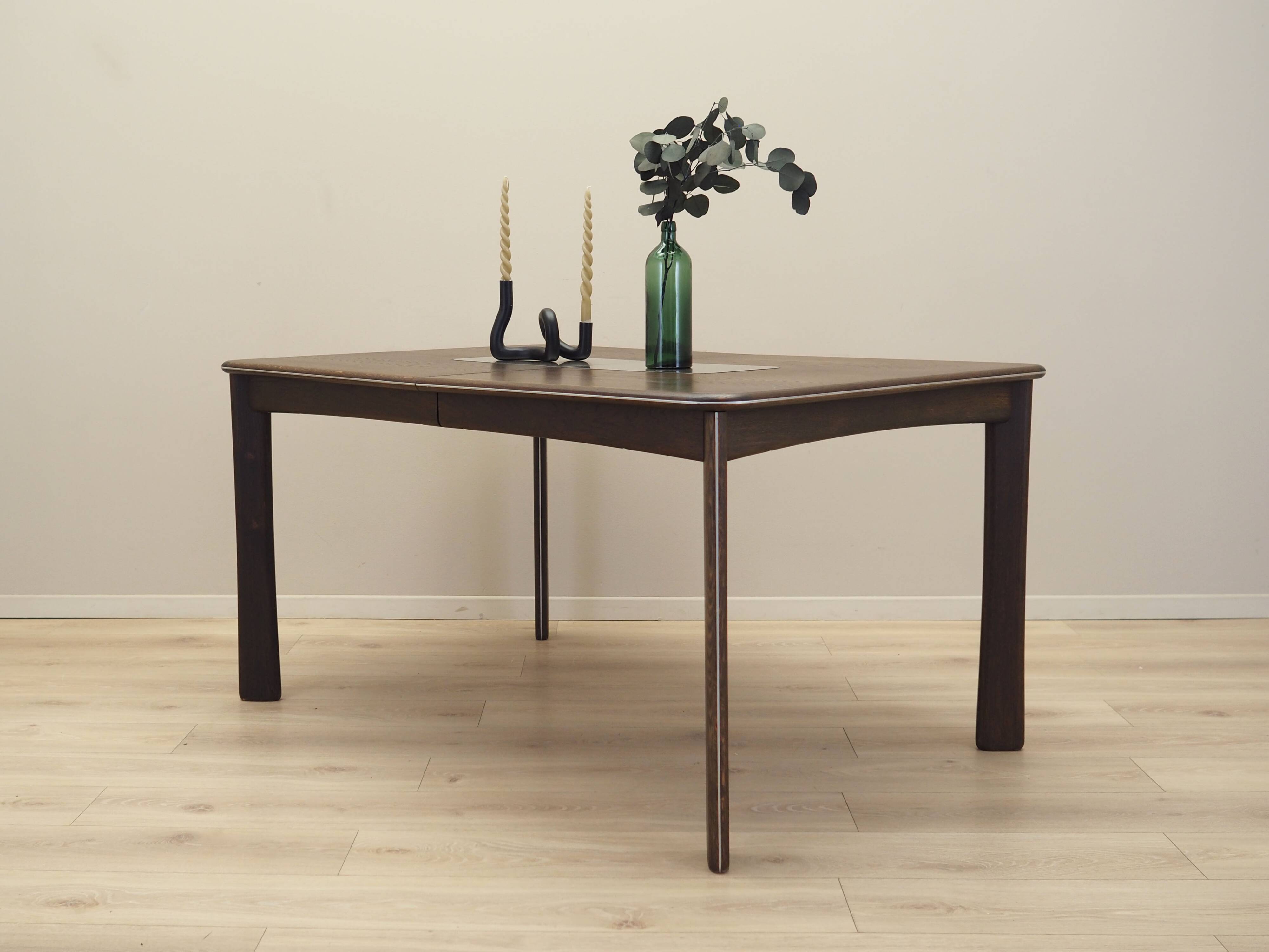 Oak table, Danish design, 1970s, manufacturer: Uldum