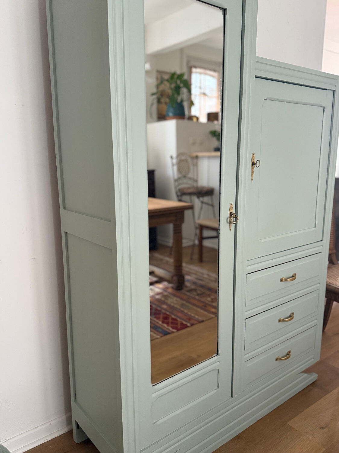 Art Deco wardrobe / closet from the 1930s/1940s.