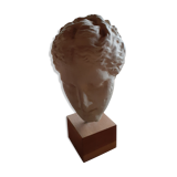 Statuette