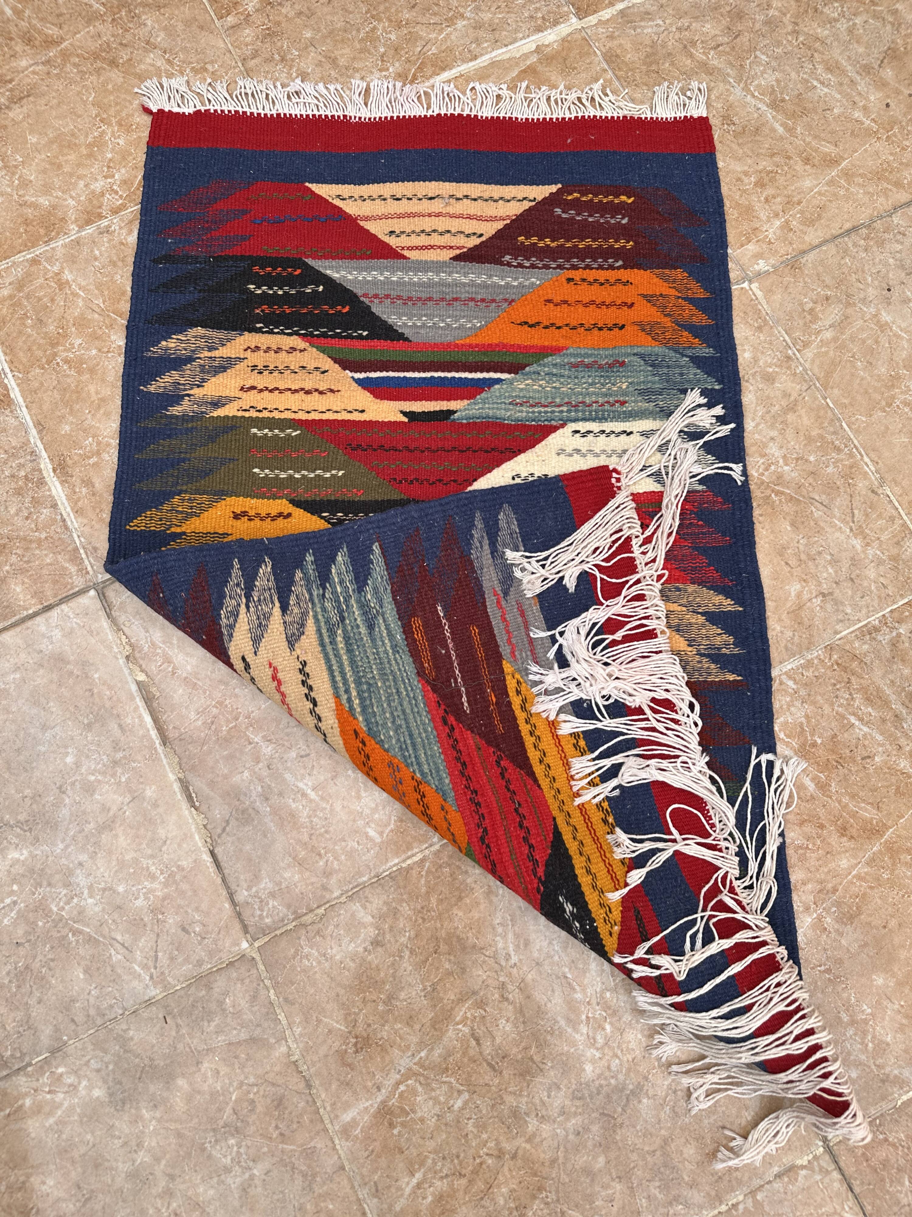 Small Moroccan rug, kilim picaso, flat woven rug, decoration