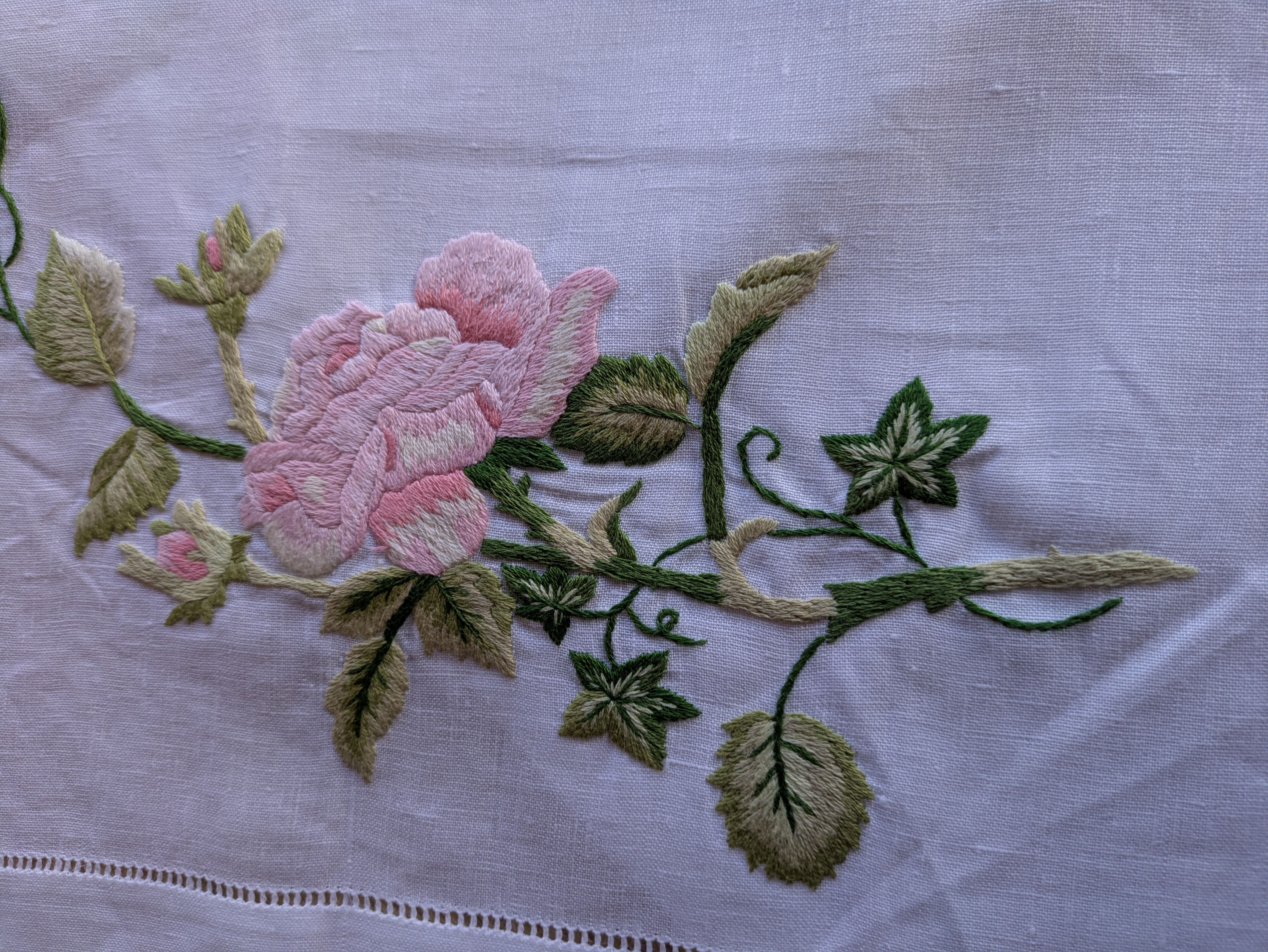 Duo of Haute Couture table Valombreuse Paris Old green rose pattern