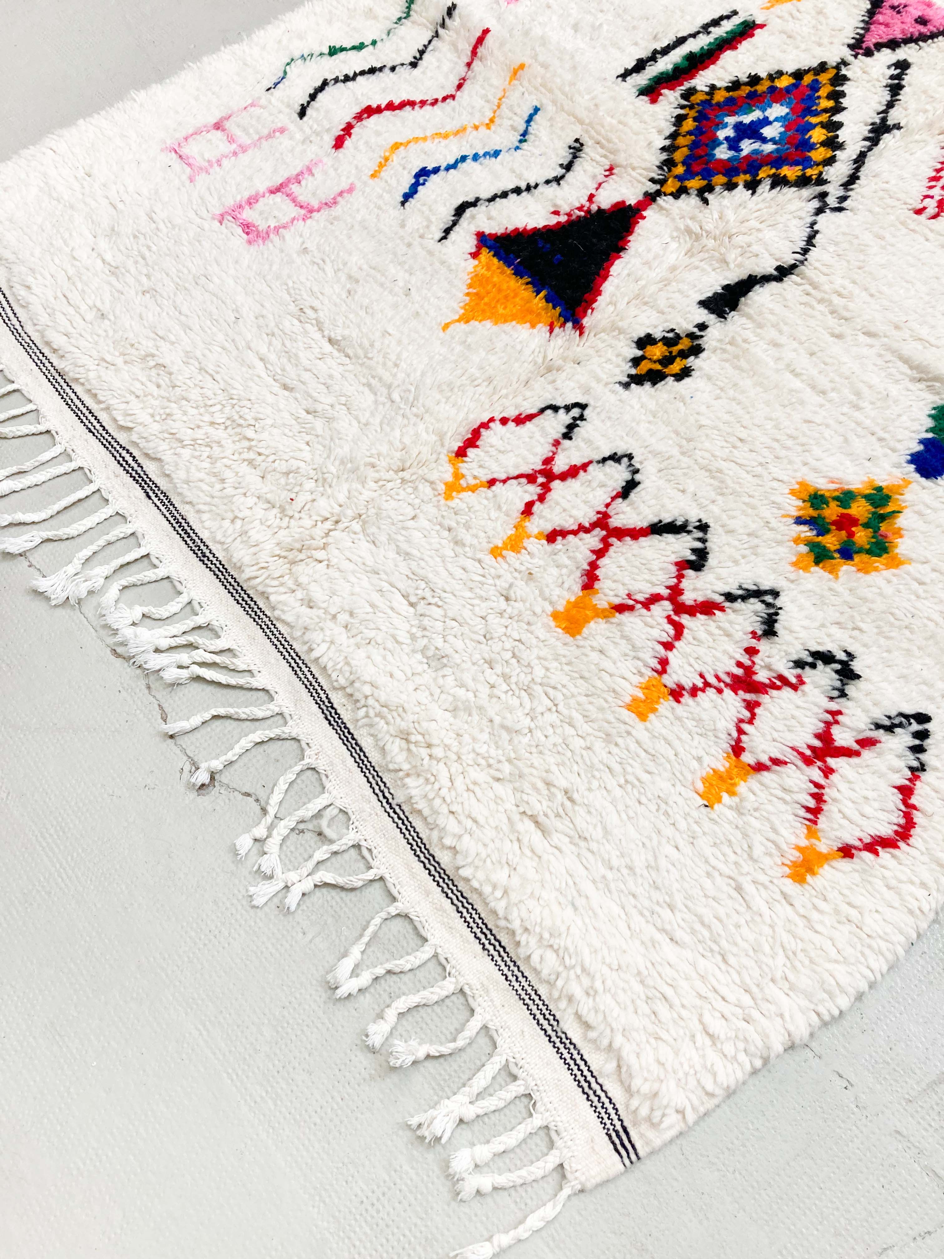 Berber carpet Azilal ecru with colorful patterns 2,33x1,40m