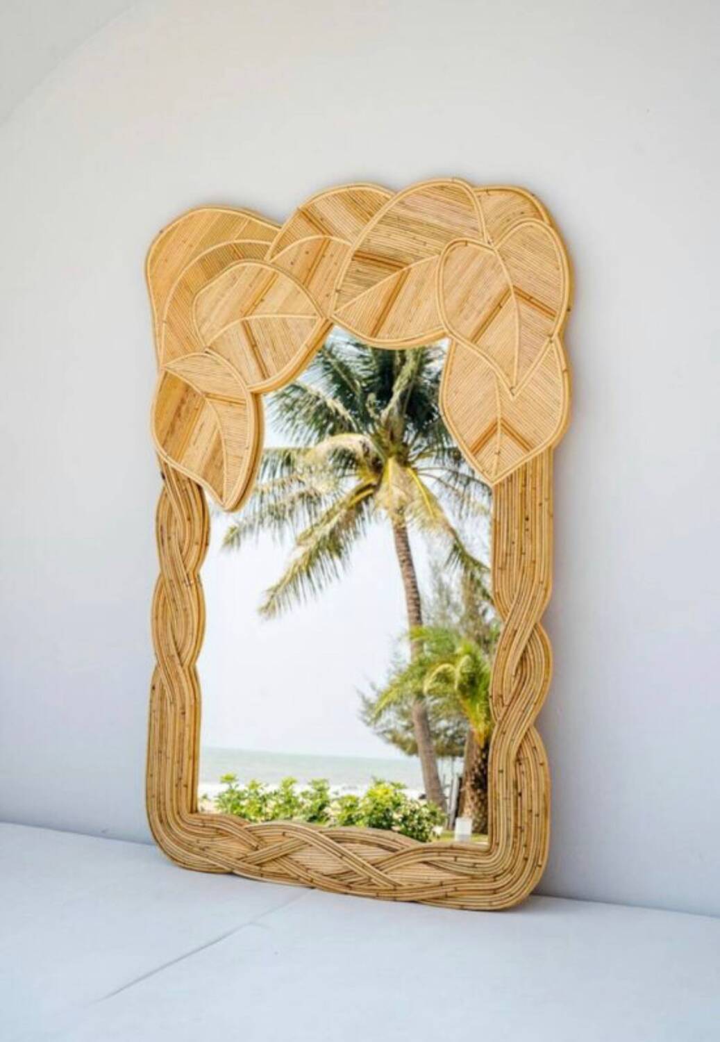 Rattan "leaf" mirror