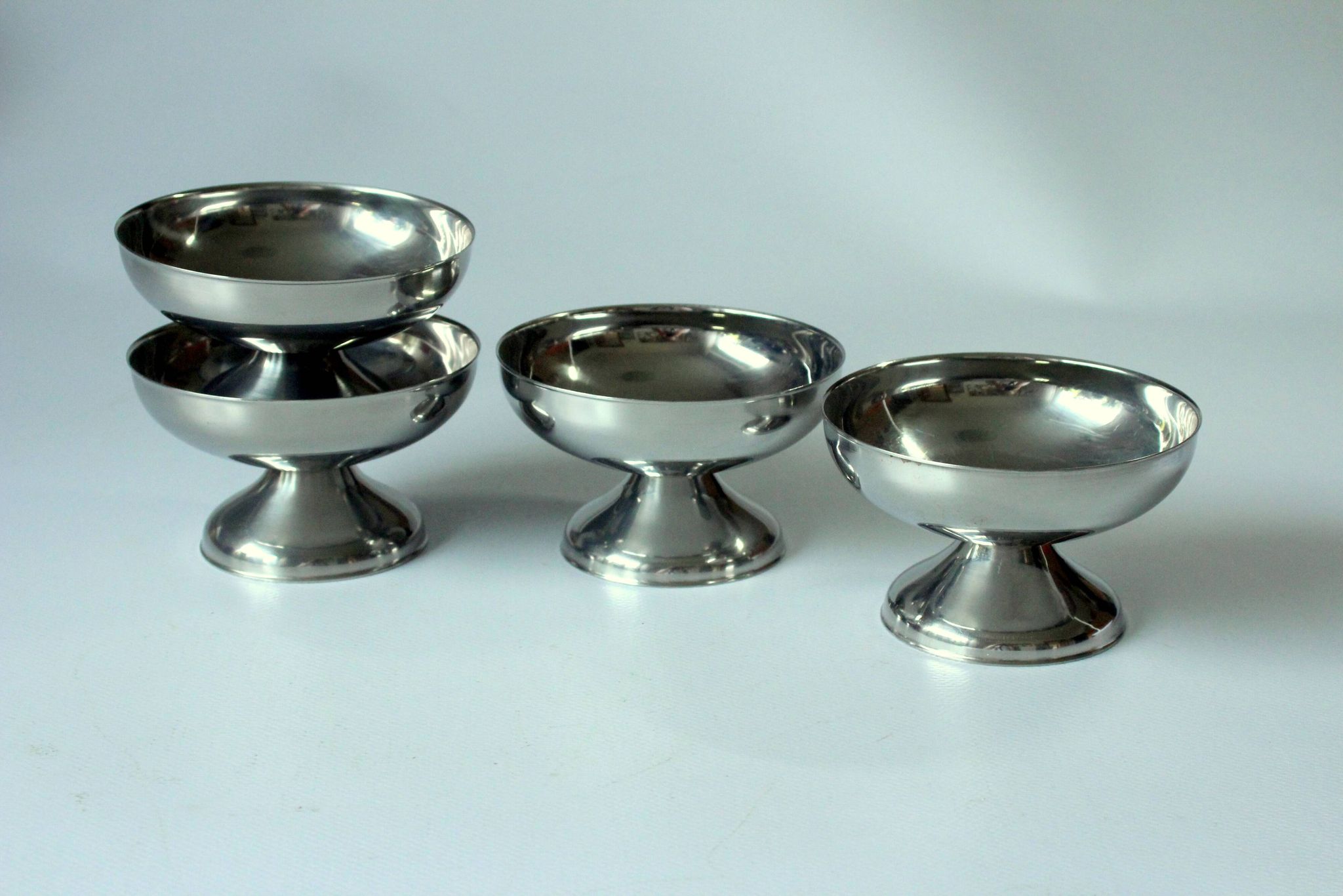 4 ice cream cups by WMF/Tischfein - made of stainless steel - Vintage