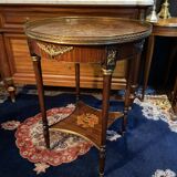 Bouillotte table pedestal table with marquetry decoration and bronze ornaments in the Louis style