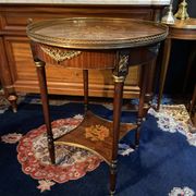 Bouillotte table pedestal table with marquetry decoration and bronze ornaments in the Louis style