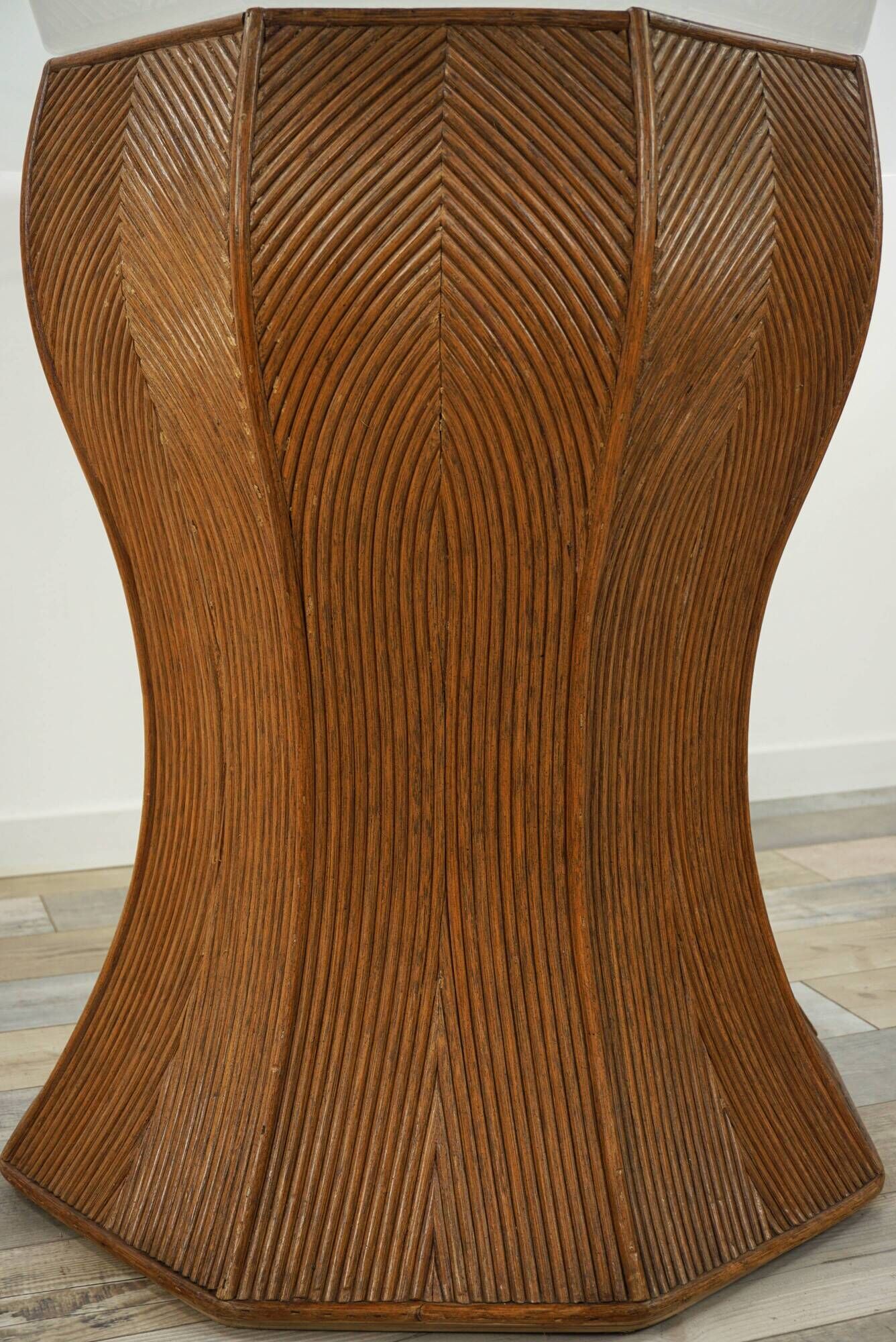Italian design dining table from the 60/70