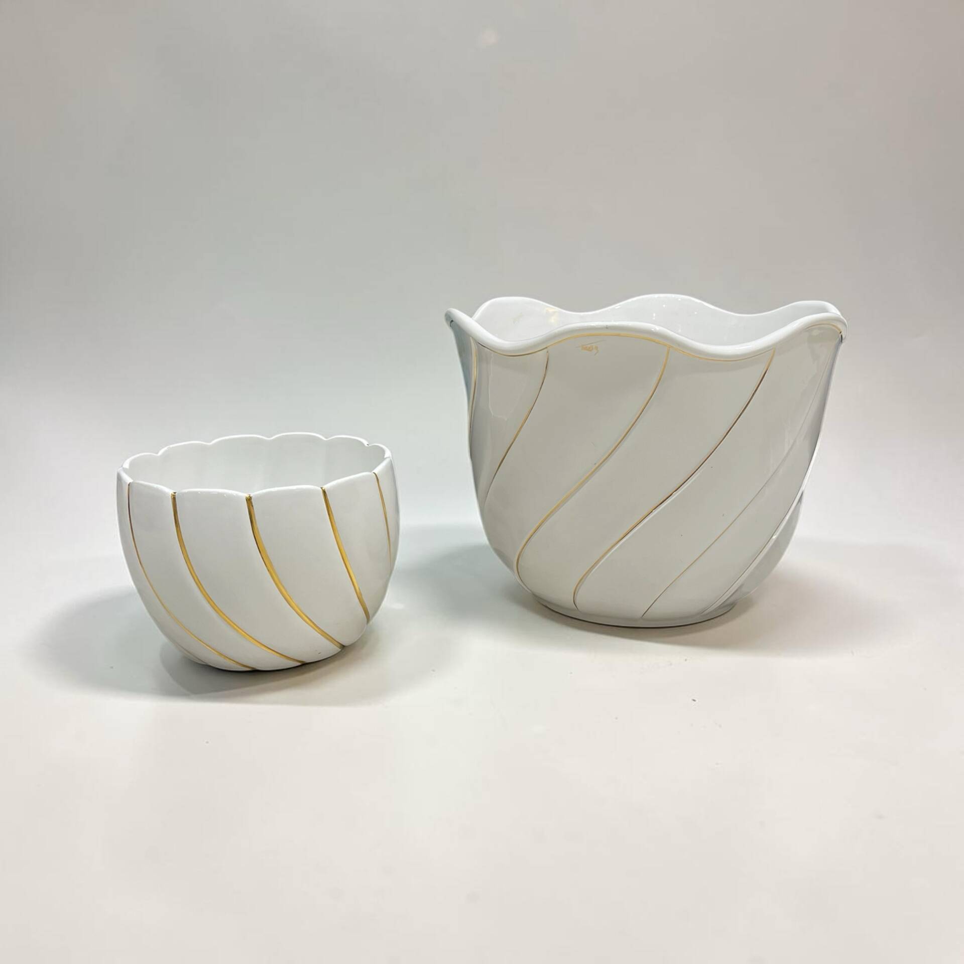 Pair of pot covers 1970