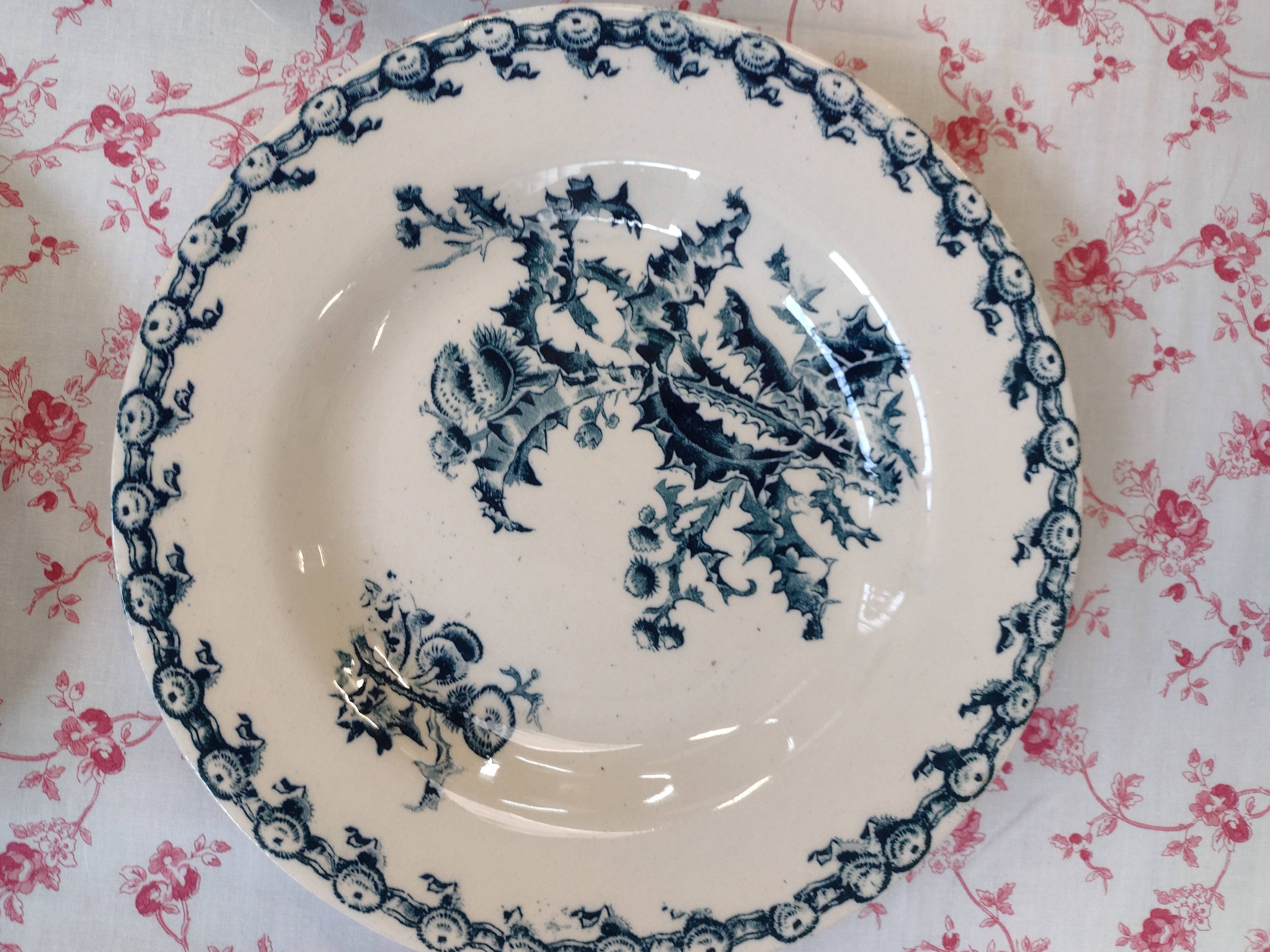 set of 4 hollow plates ter of iron gien and grigny