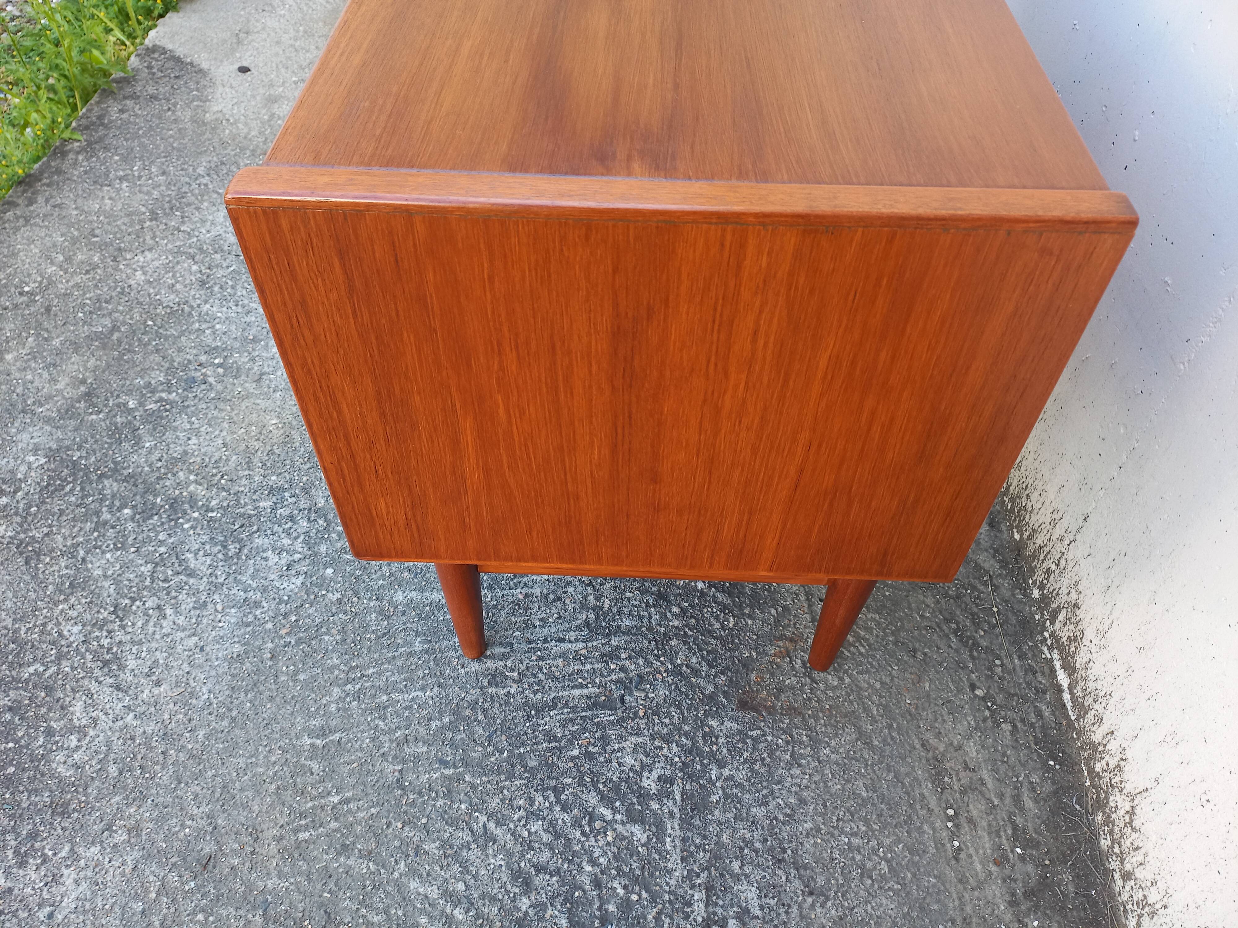 Scandinavian chest of drawers