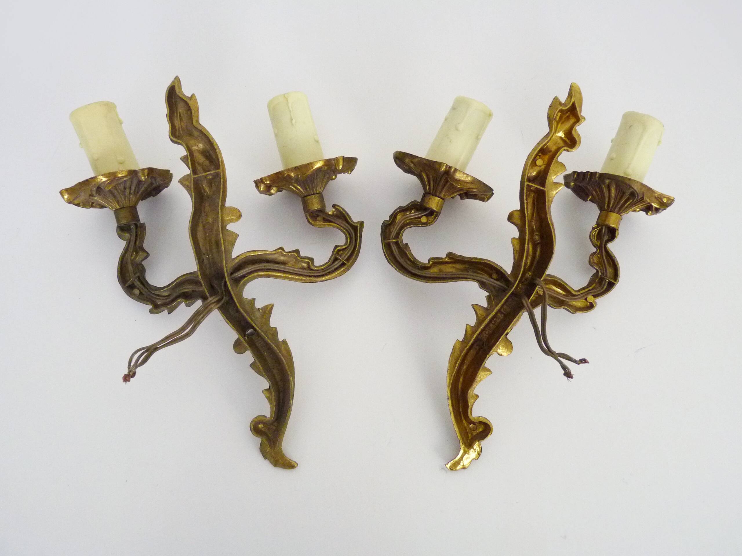 Old pair of double-light wall sconces, acanthus leaf. 60s