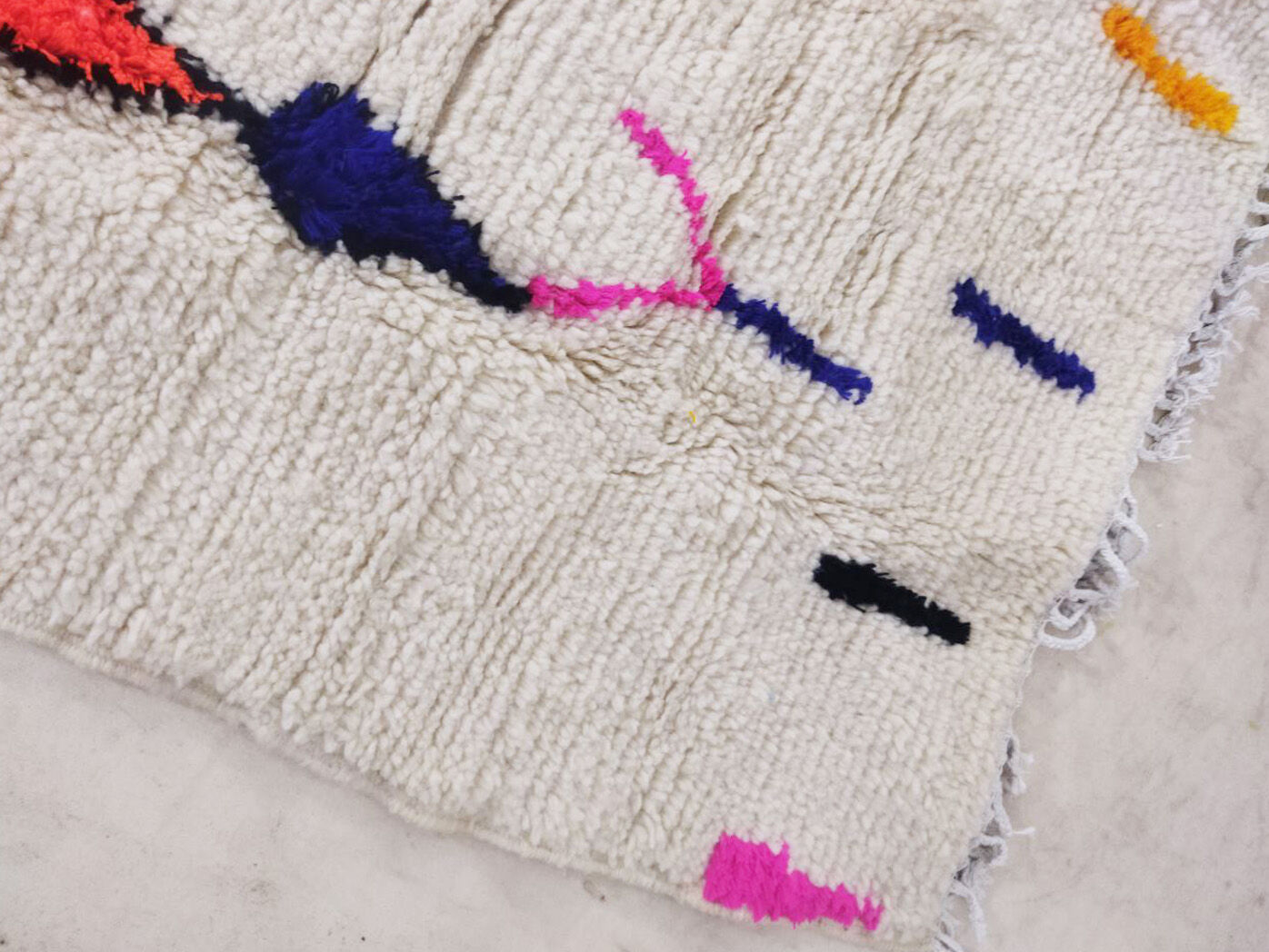 Moroccan carpet 278x190cm