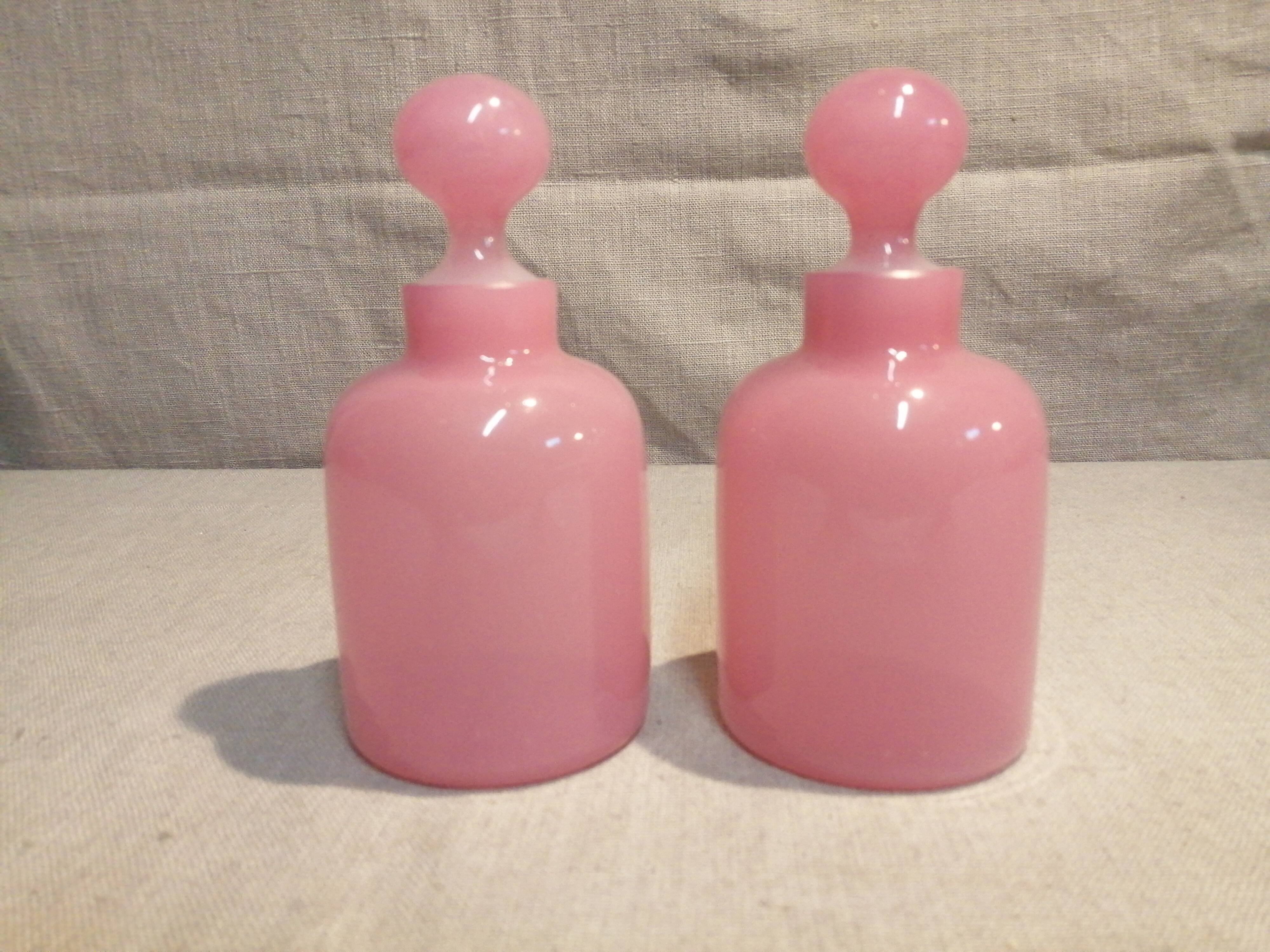 Pair of vintage flakes