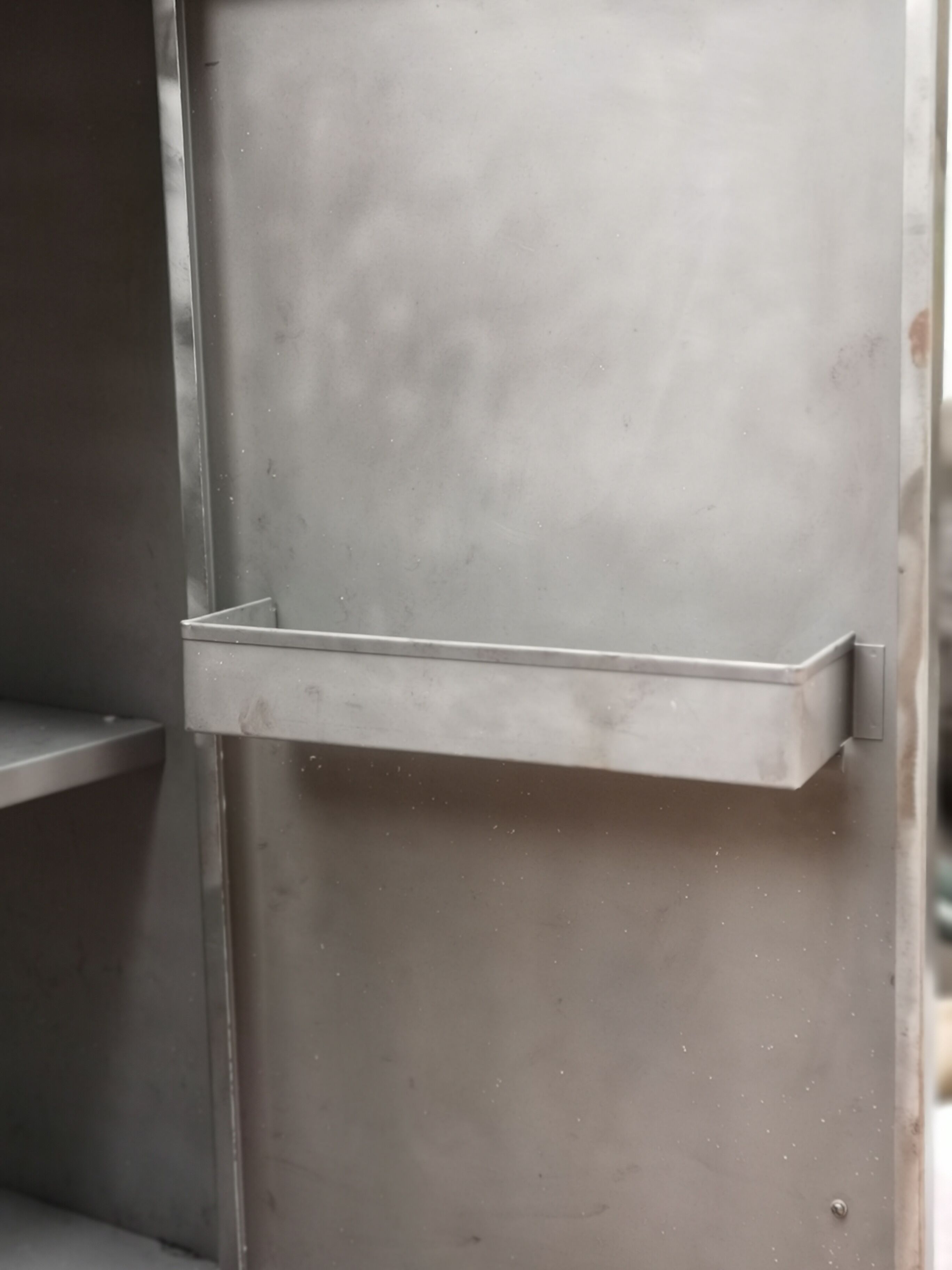 Kitchen cabinet in industrial metal style 50/70