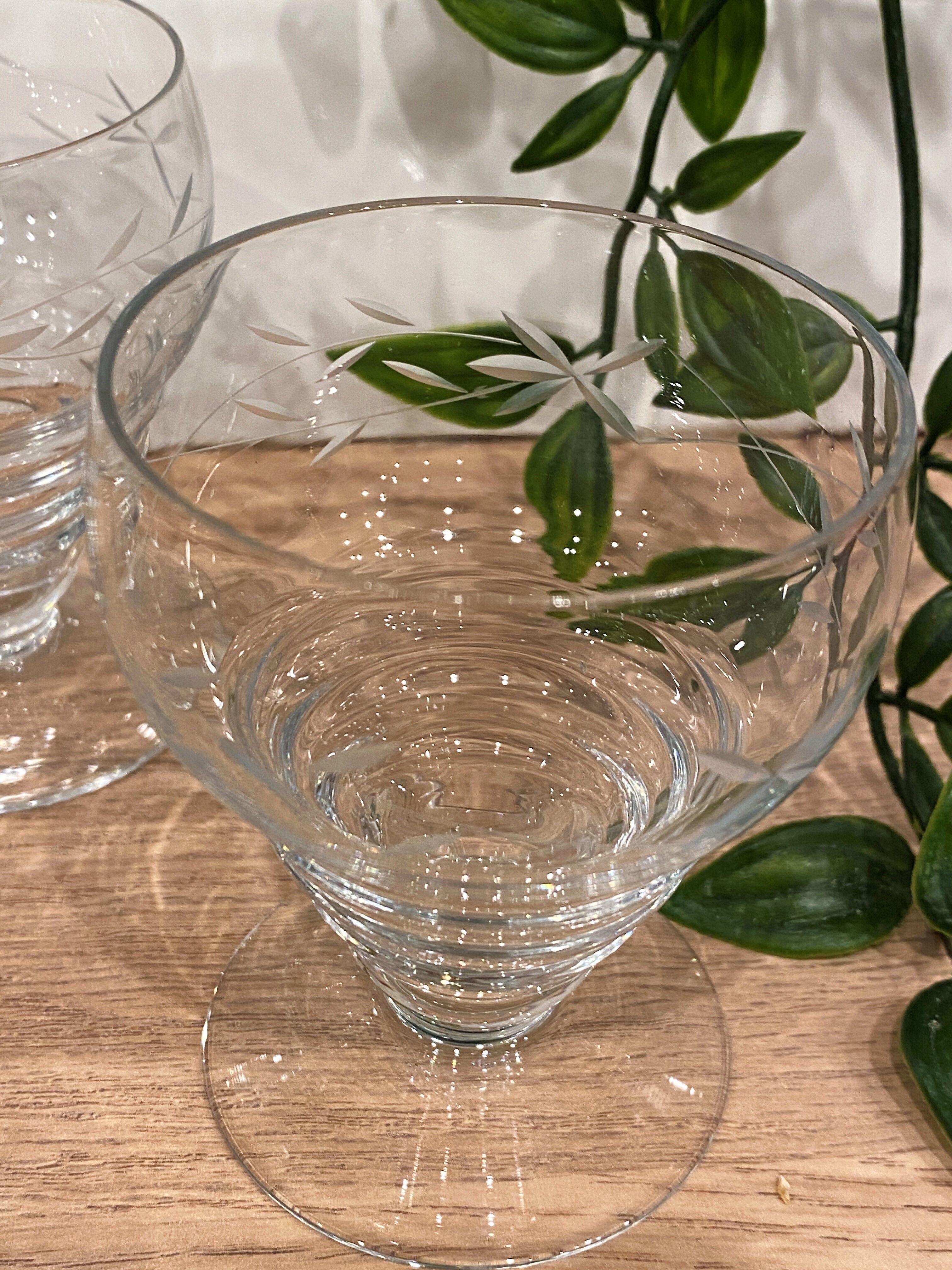 Set of 6 engraved wine glasses
