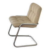 Chaise beige d'Yves Christin