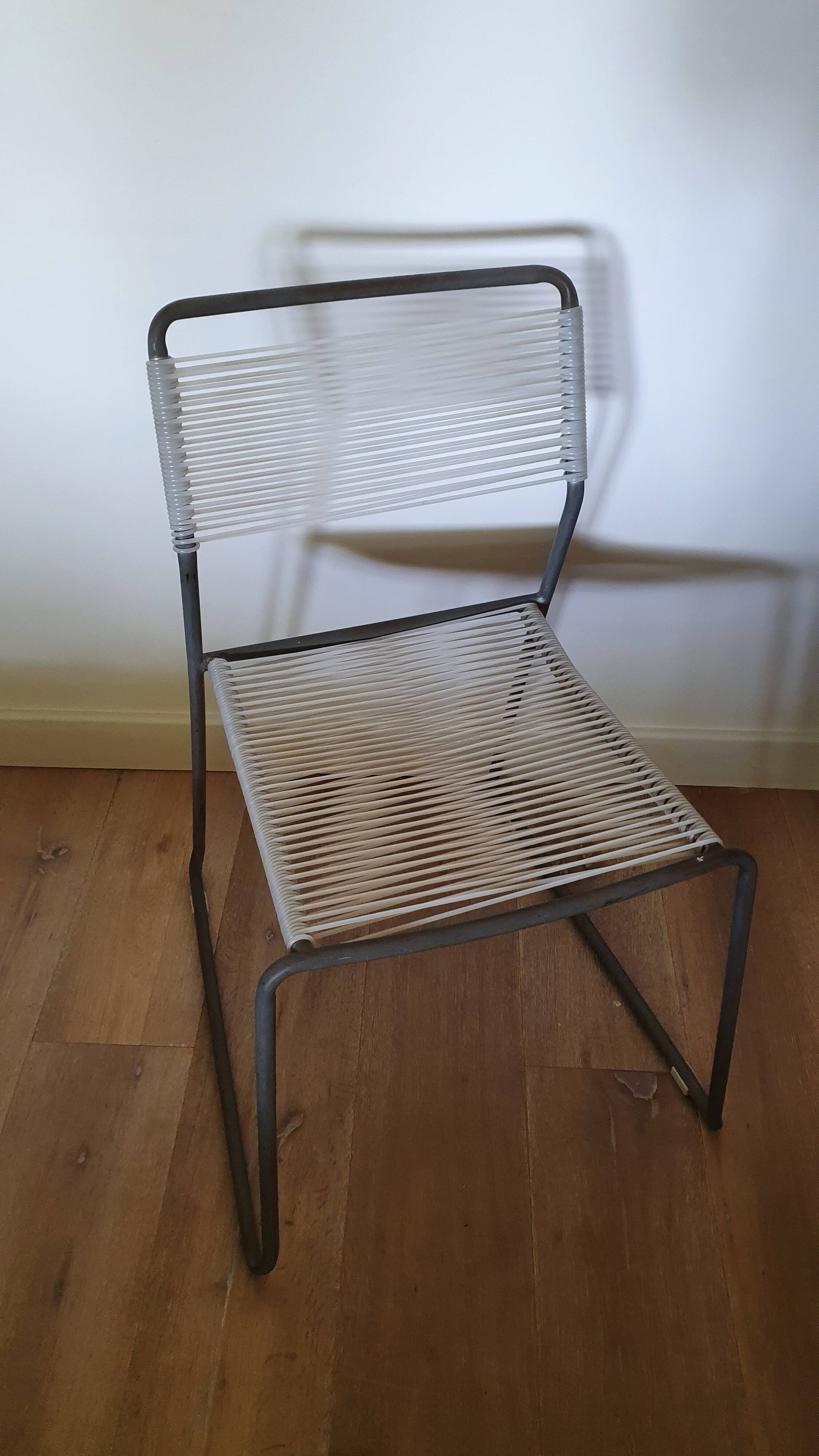 Scoubidou thread chair 90s