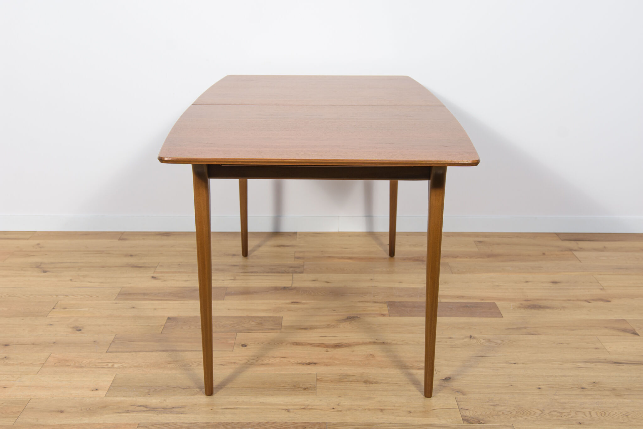 Mid-Century Teak Extendable Dining Table from McIntosh, 1960s