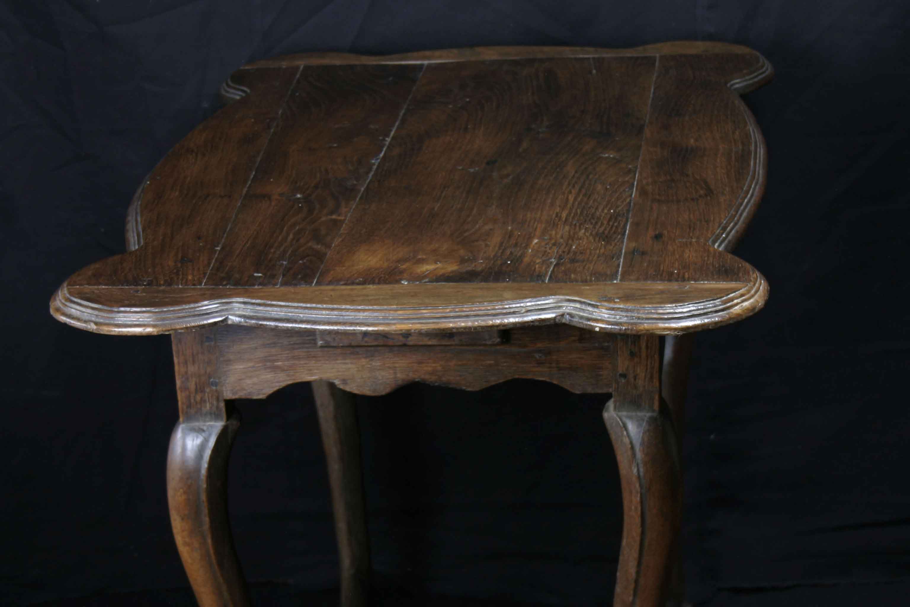 Games table Louis XV period quadrilobate