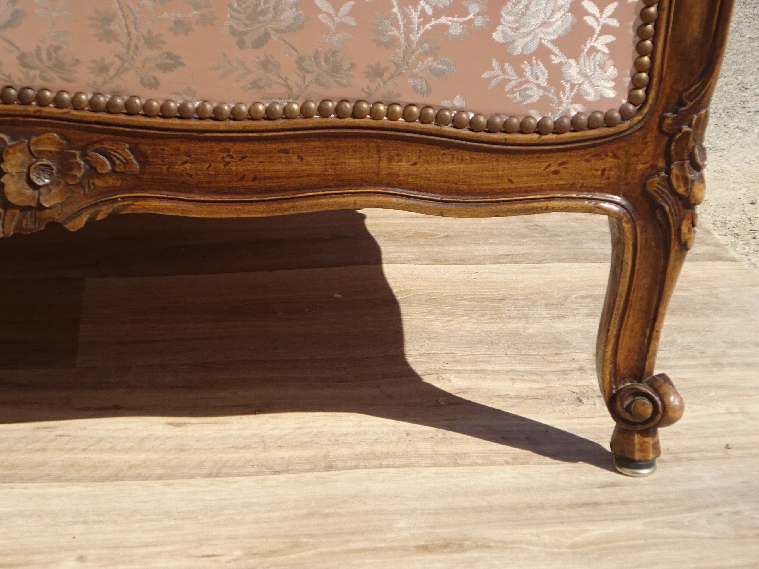 Antique sofa bed, in Louis XV style.