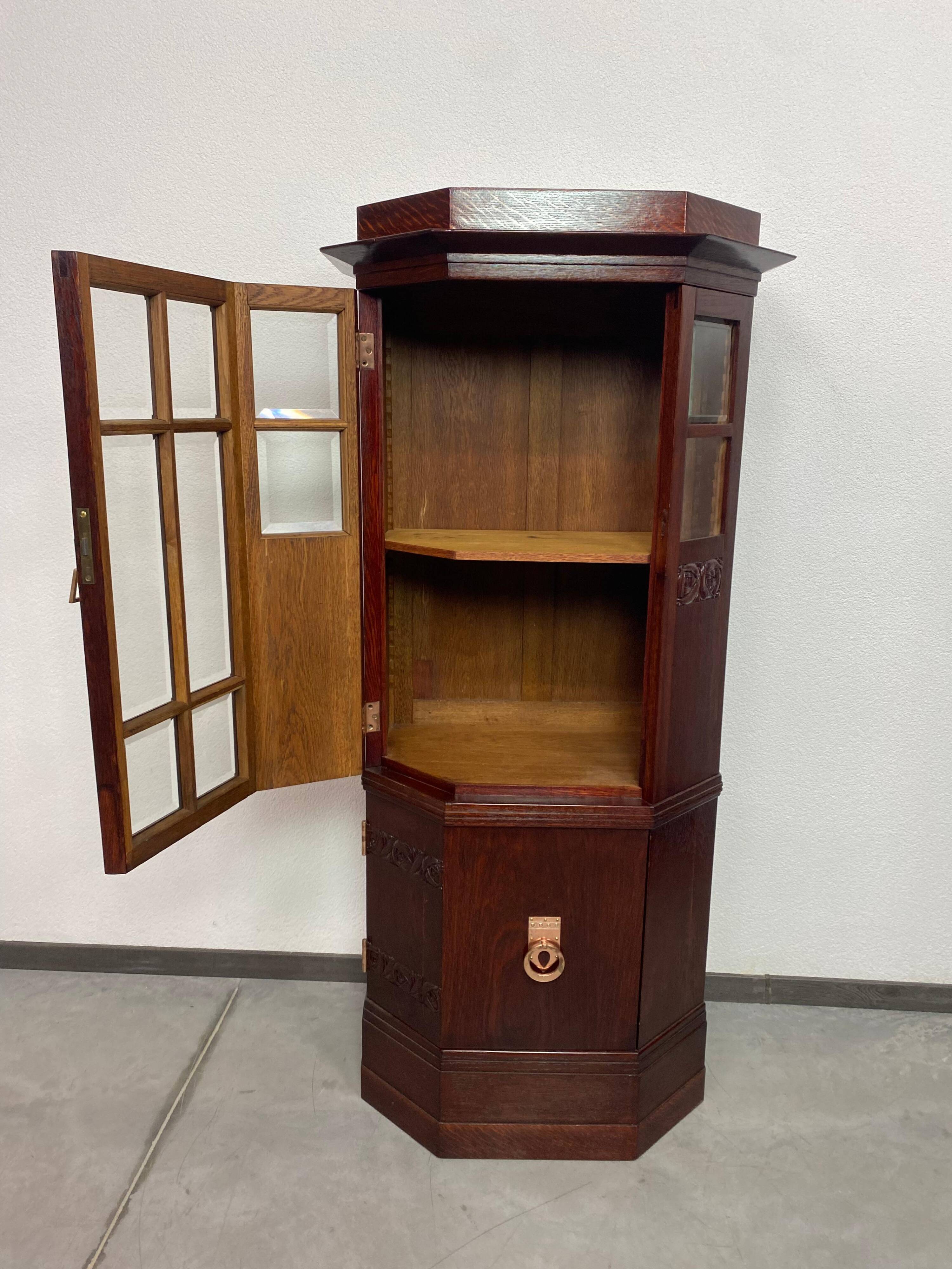 Vitrines Jugendstil dans le style de Joseph Maria Olbrich
