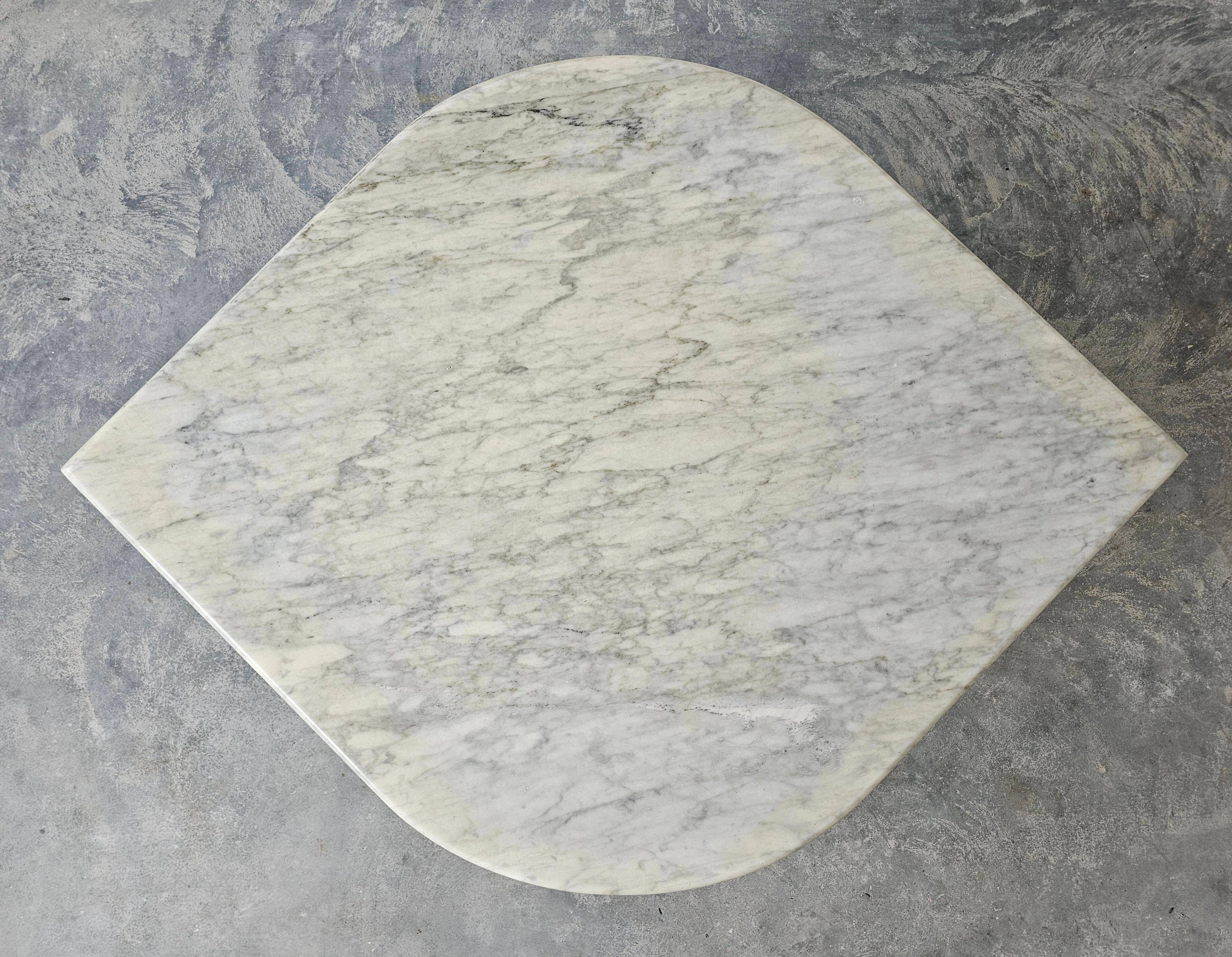 Postmodern coffee table cat's eye white Carrara marble Roche Bobois style